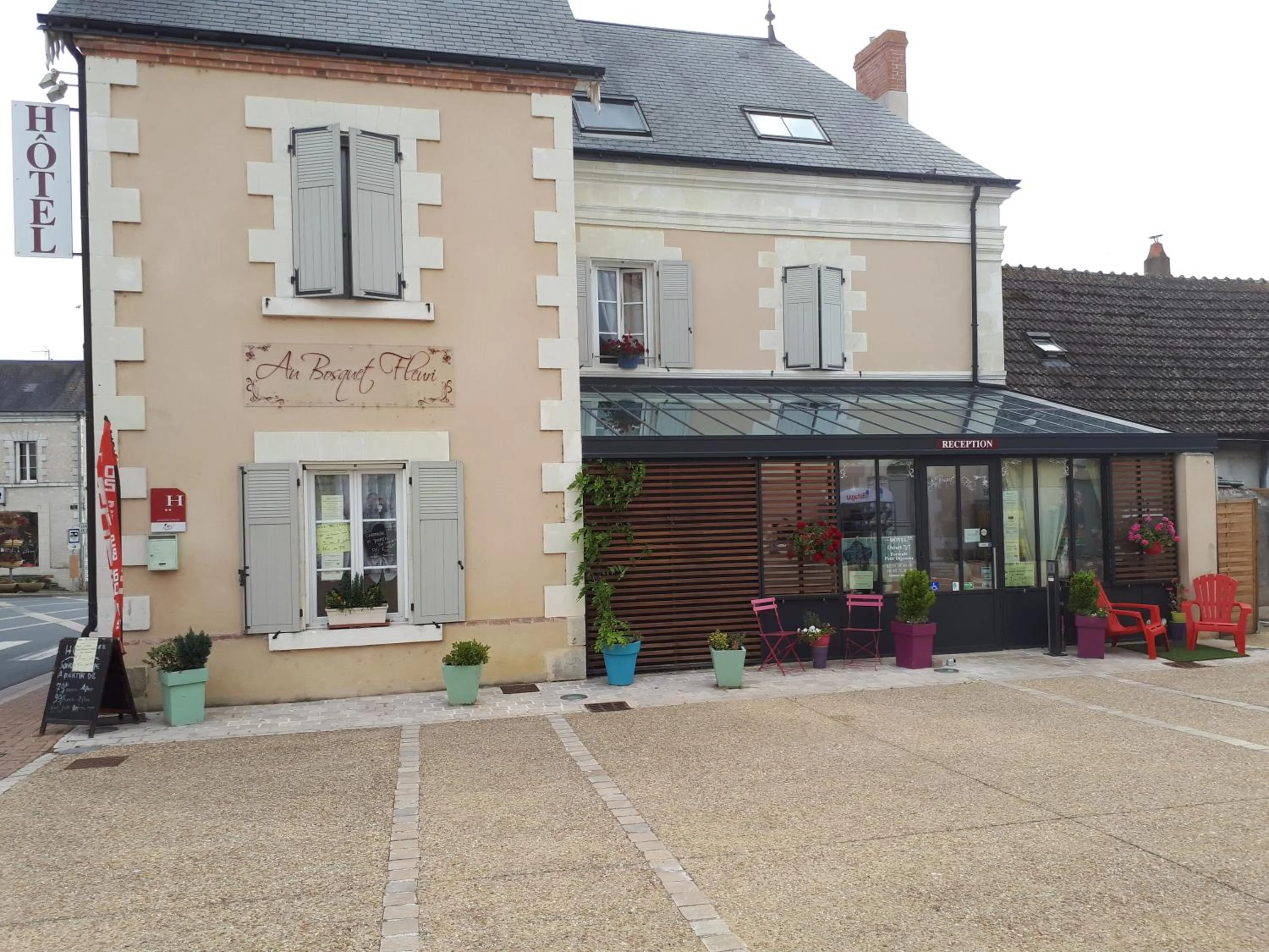 Property building in Au Bosquet Fleuri