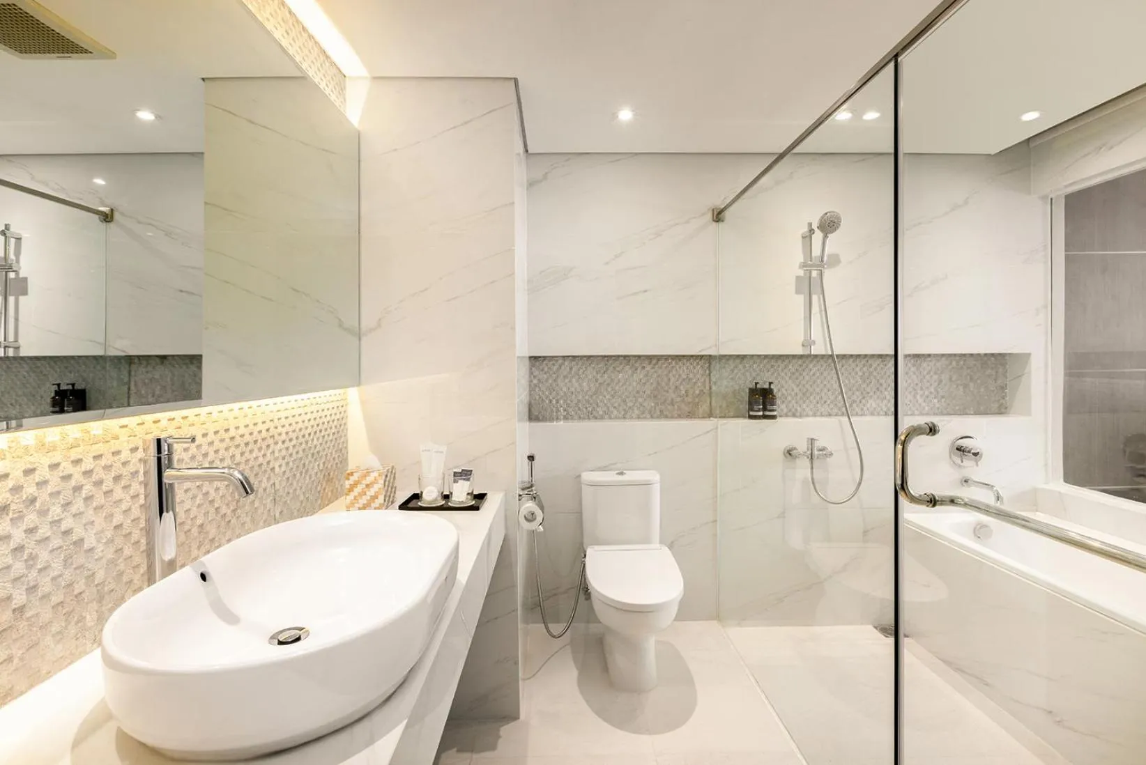 Aston Tropicana Hotel Bandung