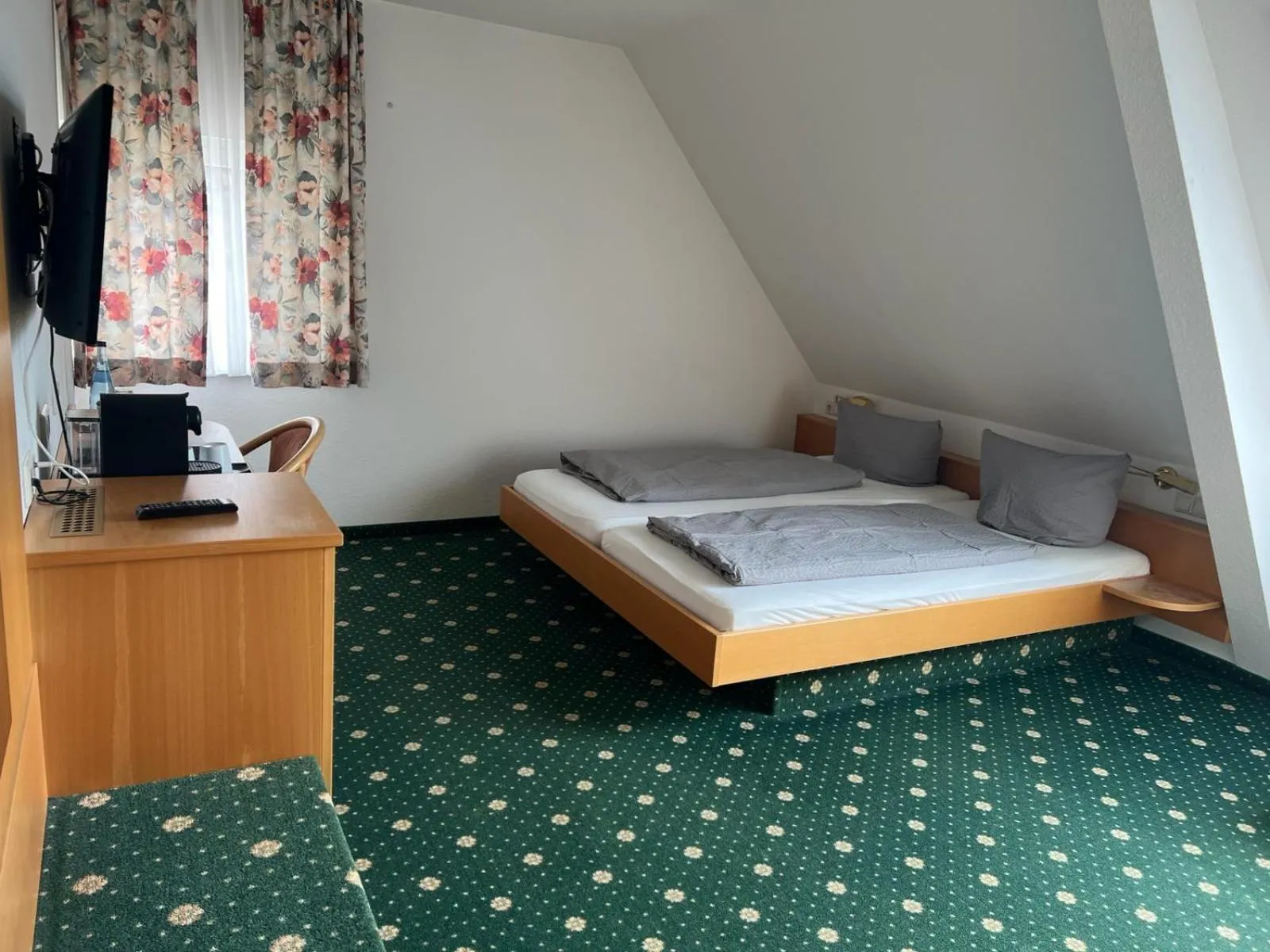 Photo of the whole room, Bed in Hotel Landgasthof Blume