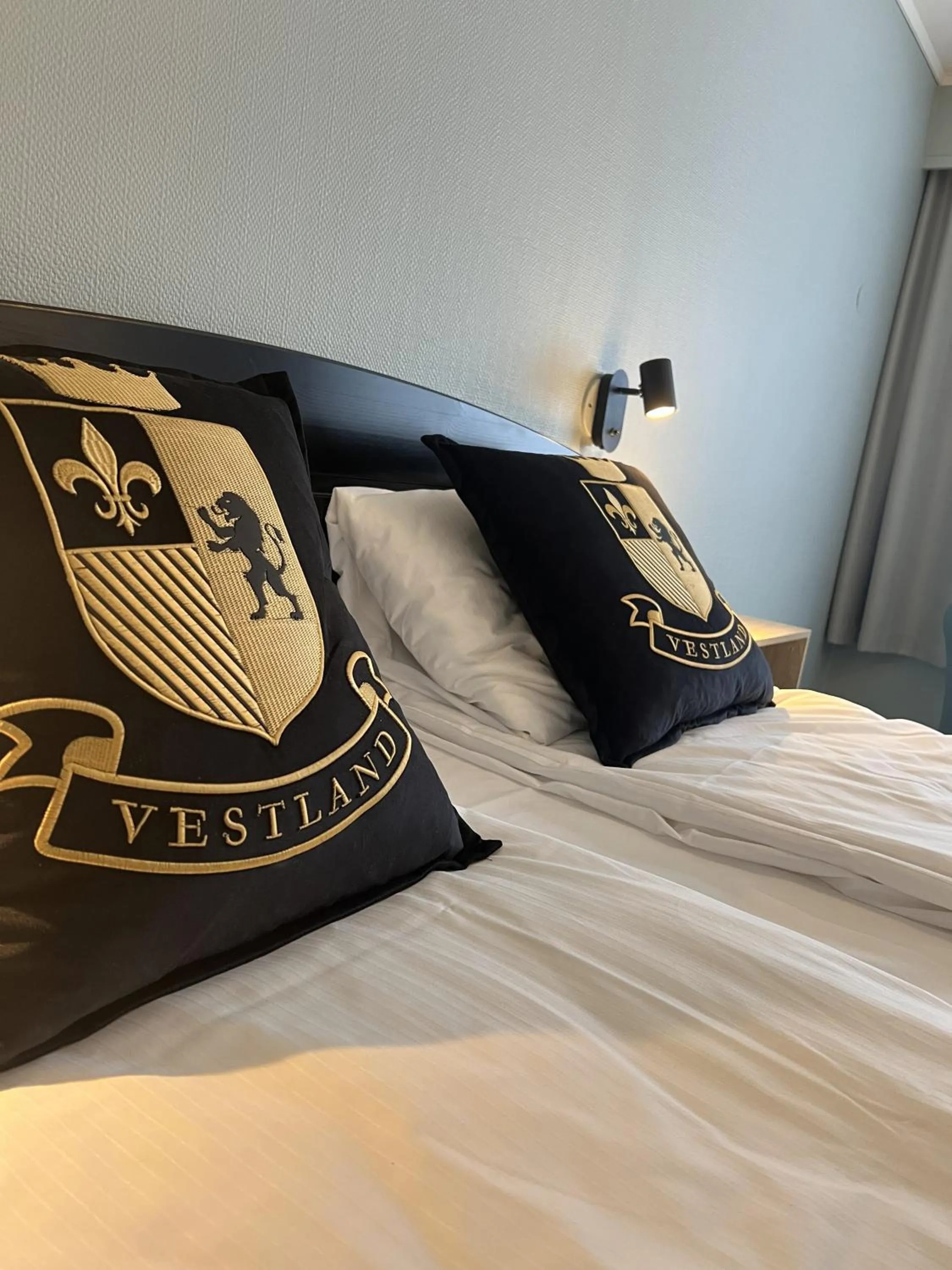 Bed in Grand Hotel Skei - Unike Hoteller