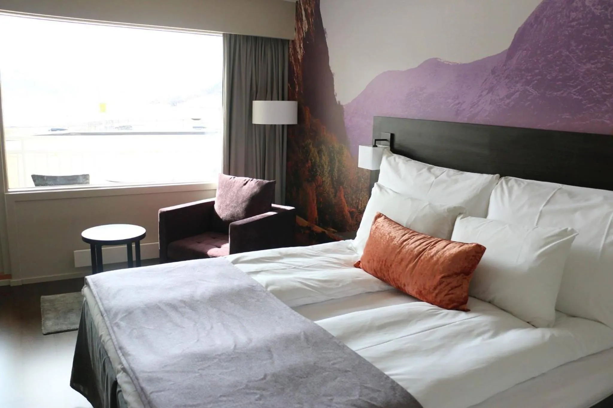 Photo of the whole room, Bed in Grand Hotel Skei - Unike Hoteller