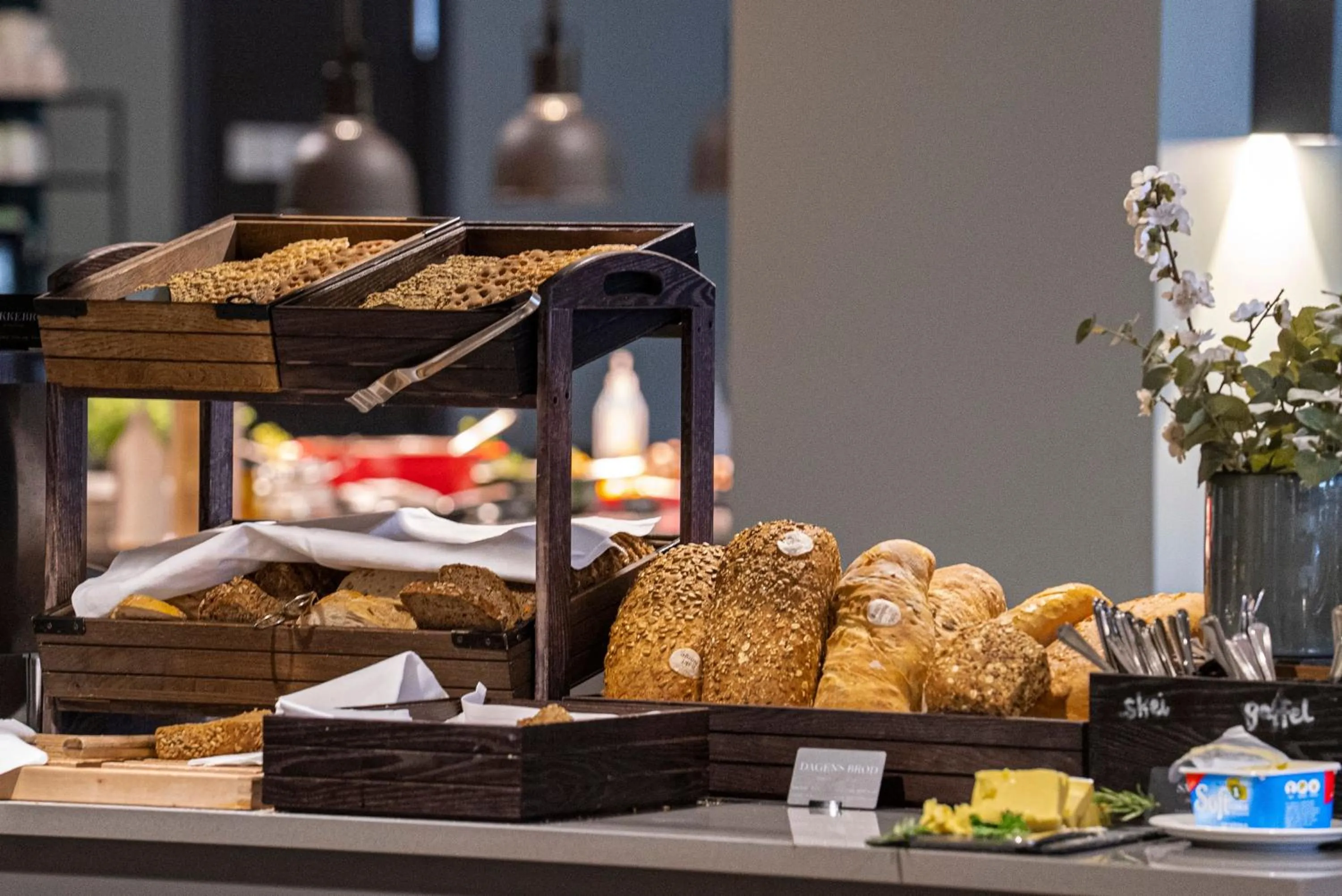 Restaurant/places to eat in Grand Hotel Skei - Unike Hoteller