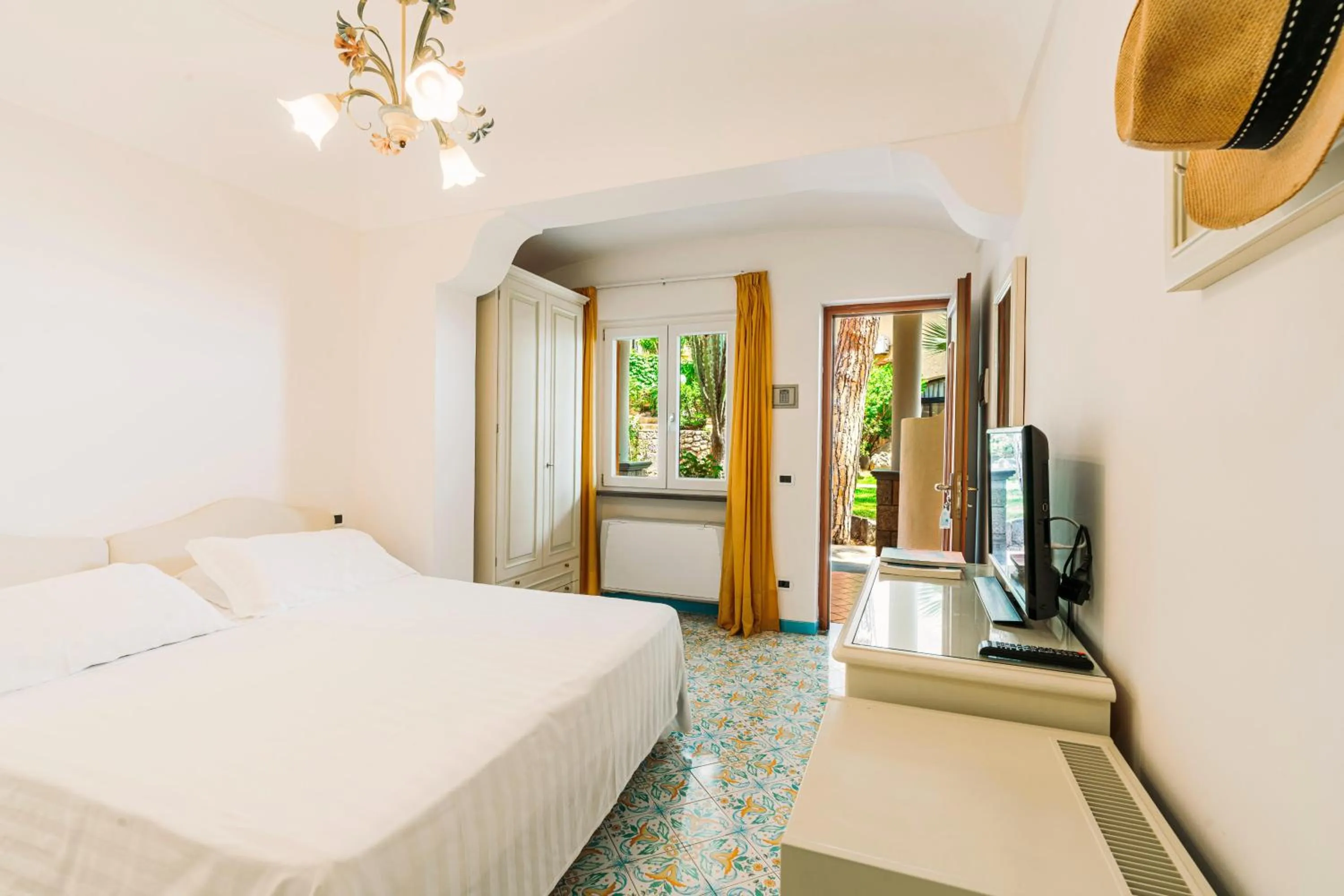 Photo of the whole room, Bed in Hotel San Lorenzo Thermal Spa