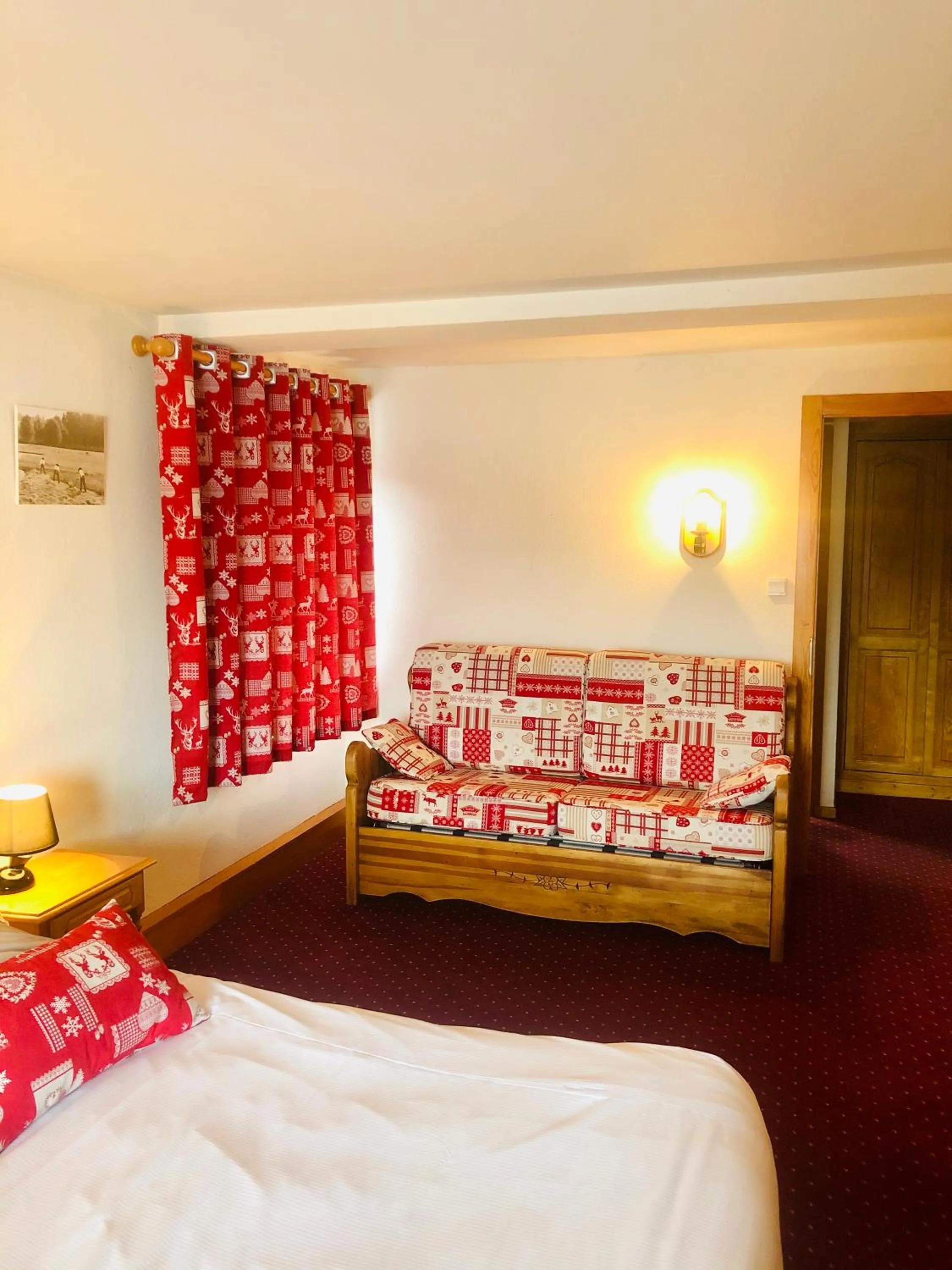 Bed in L'Auberge au Bord du Lac