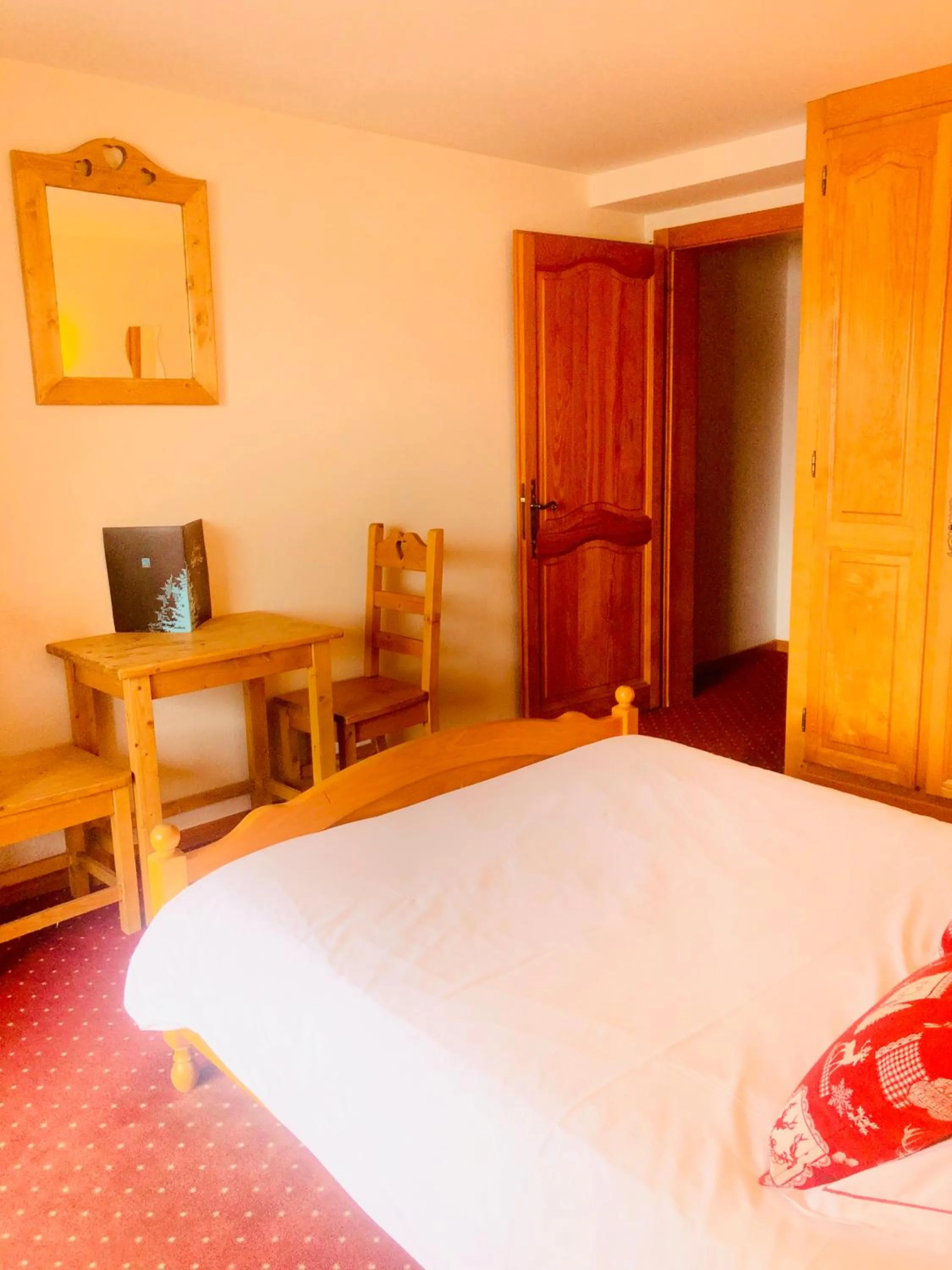 Bed in L'Auberge au Bord du Lac