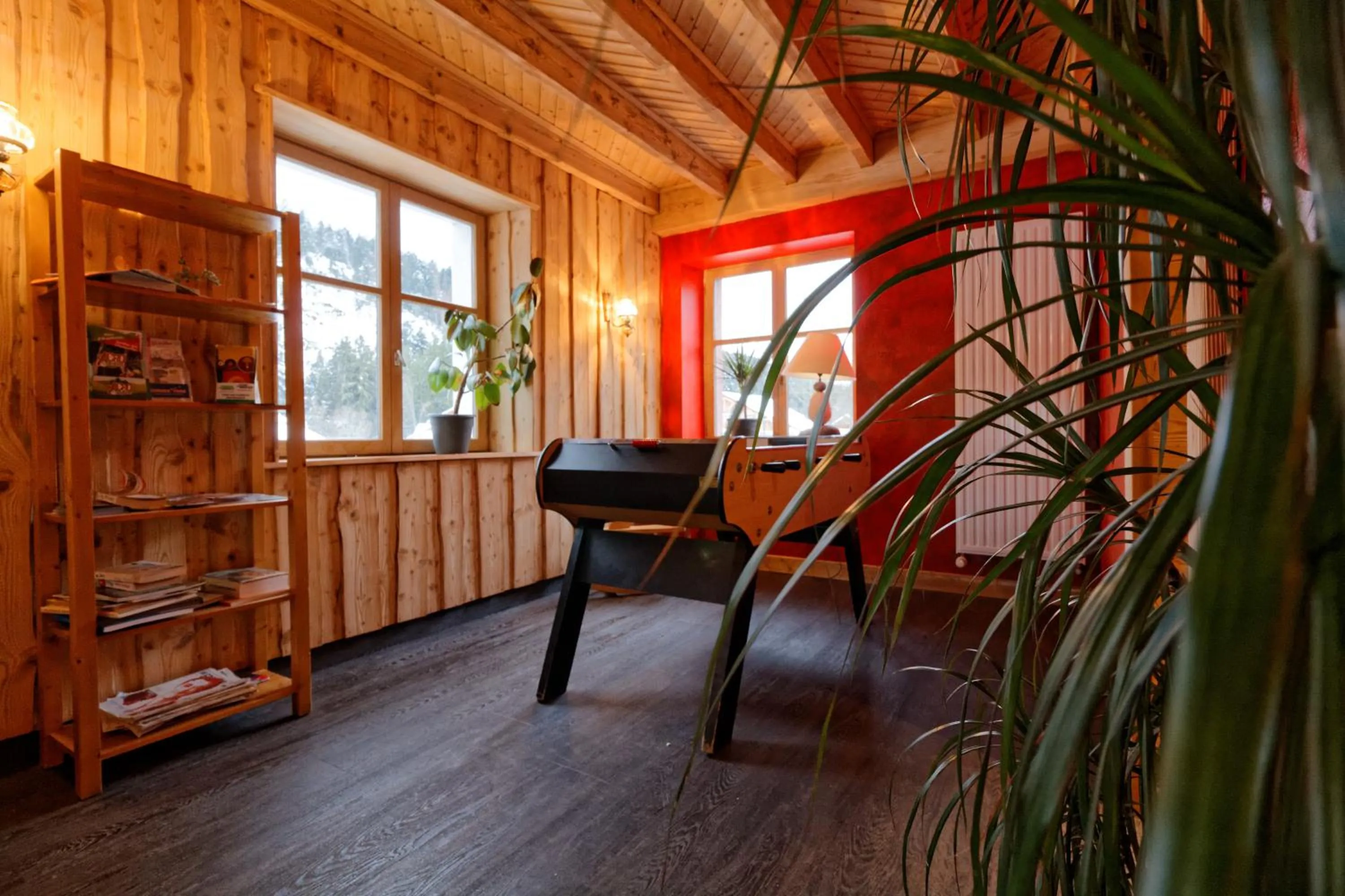 Game Room in L'Auberge au Bord du Lac