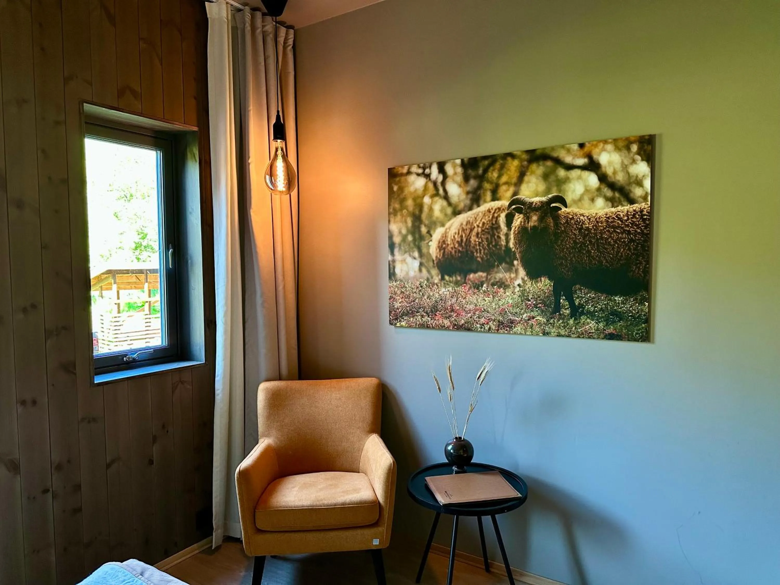 Seating area in Bjørnfjell Mountain Lodge