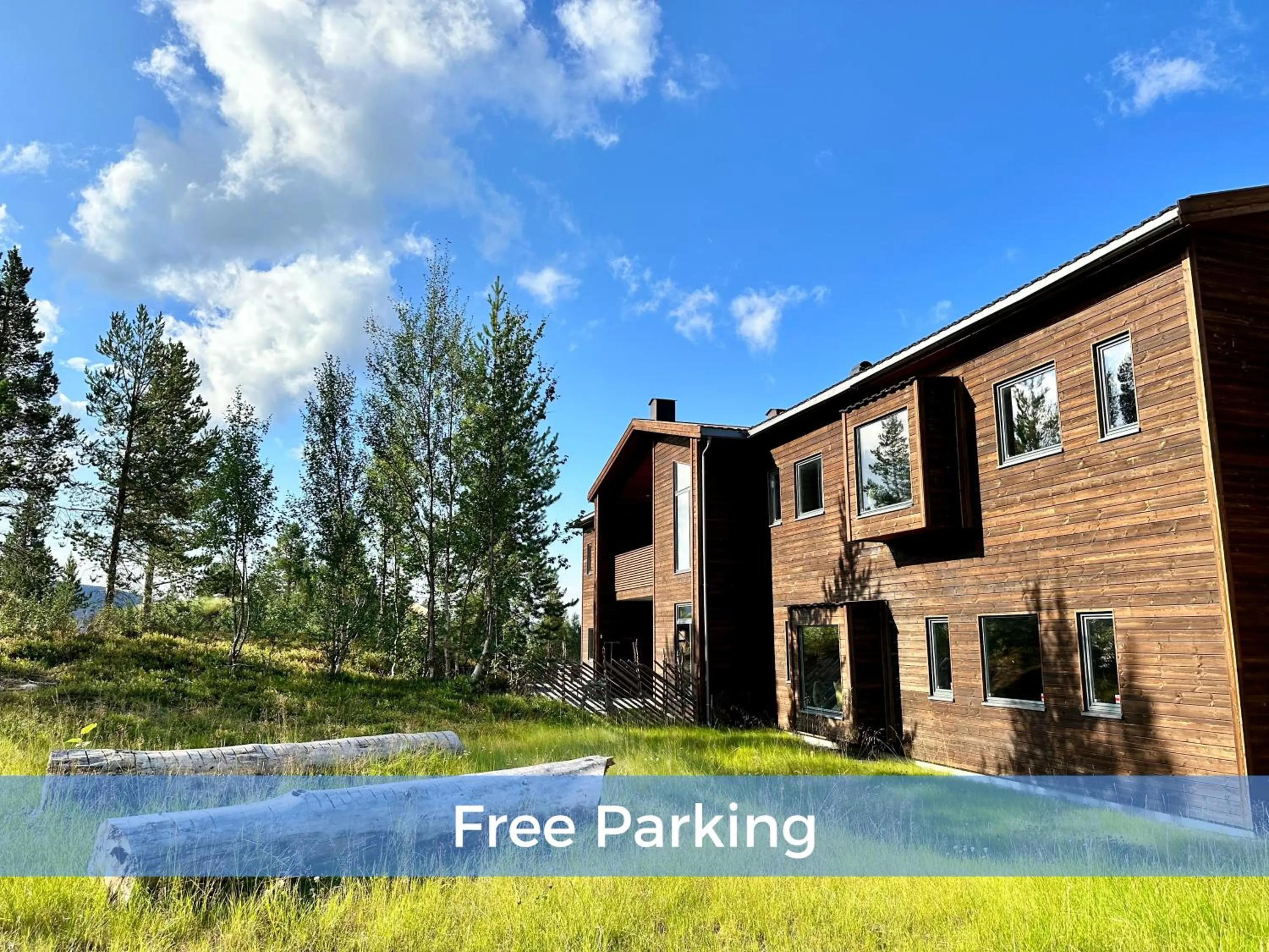 Property building in Bjørnfjell Mountain Lodge