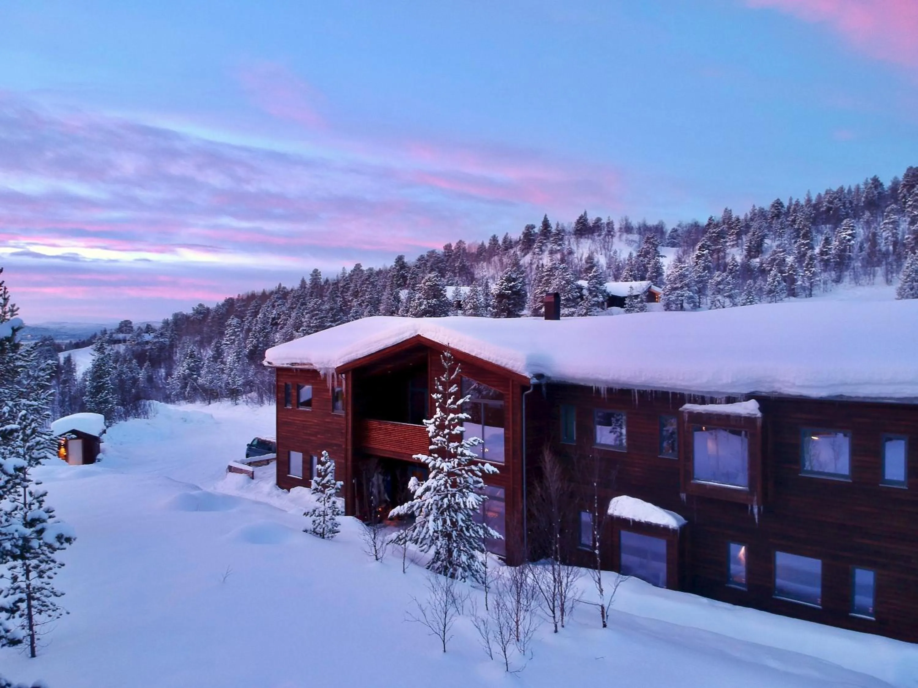 Property building in Bjørnfjell Mountain Lodge