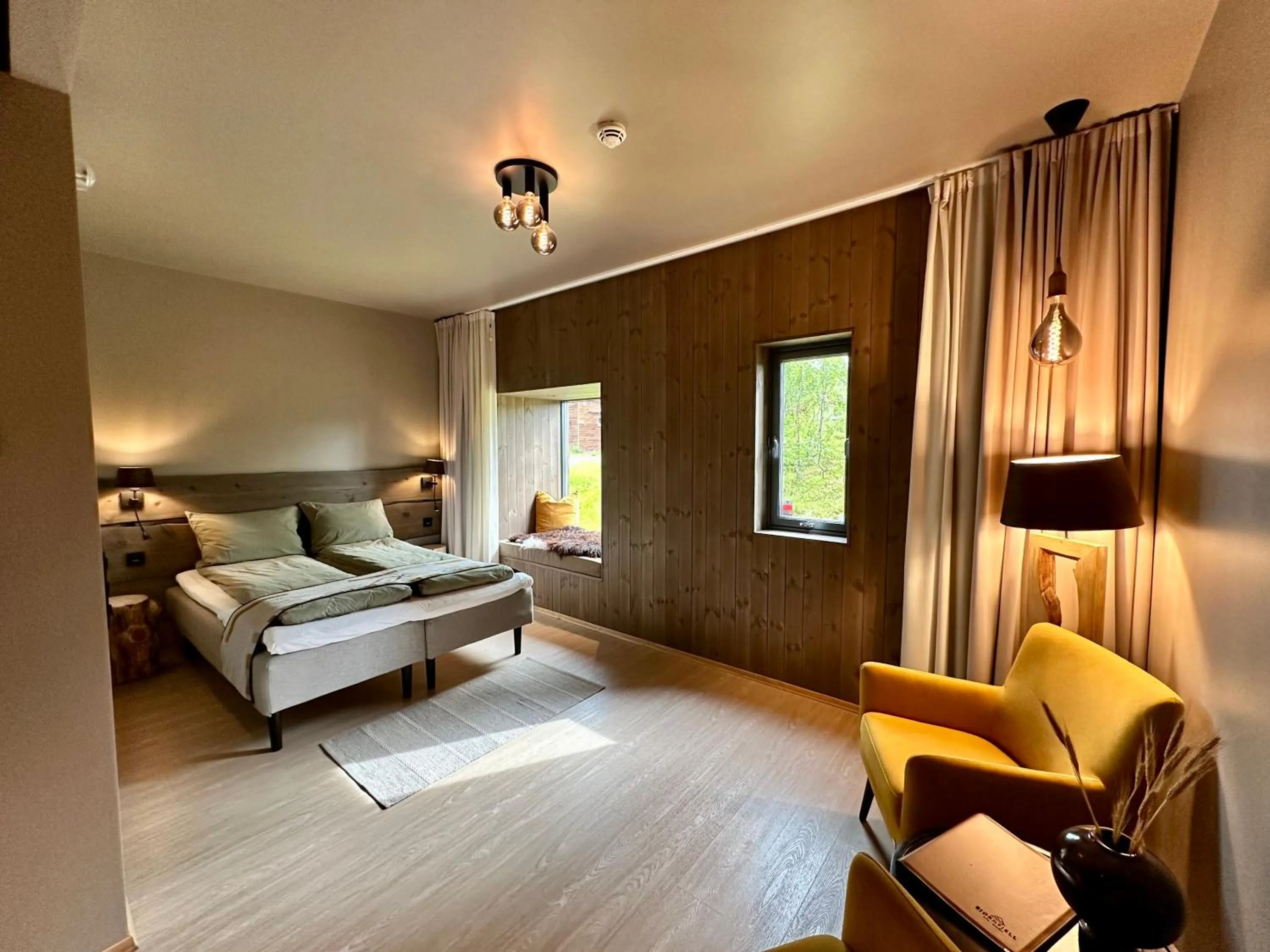 Bed in Bjørnfjell Mountain Lodge