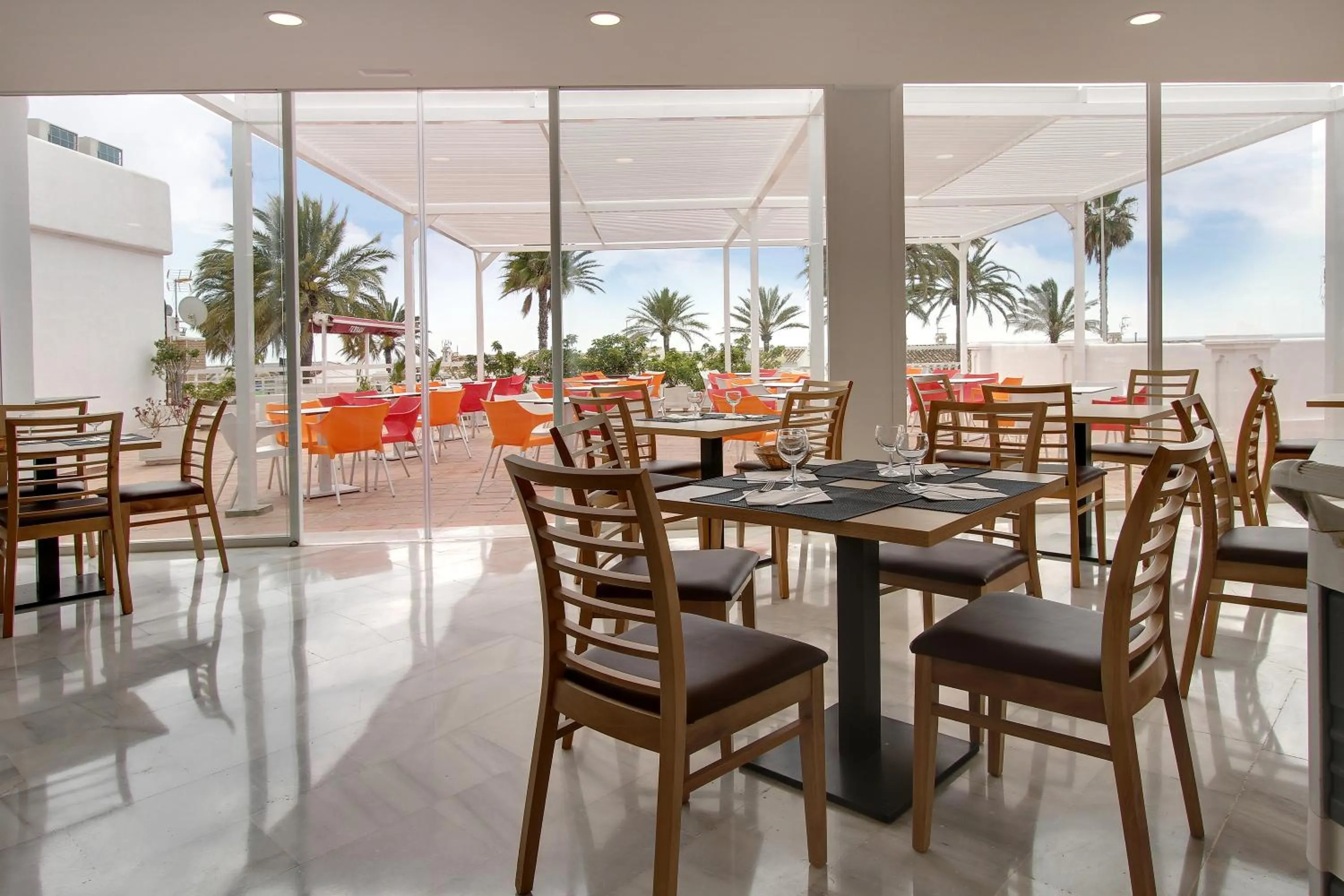 Restaurant/places to eat in Hotel Palia La Roca