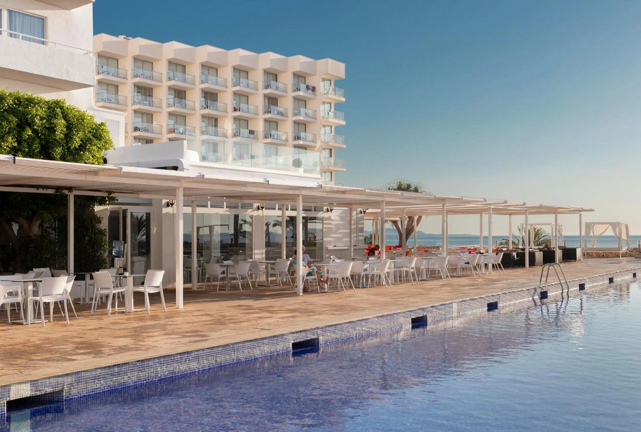 Restaurant/places to eat in Hotel Palia Maria Eugenia