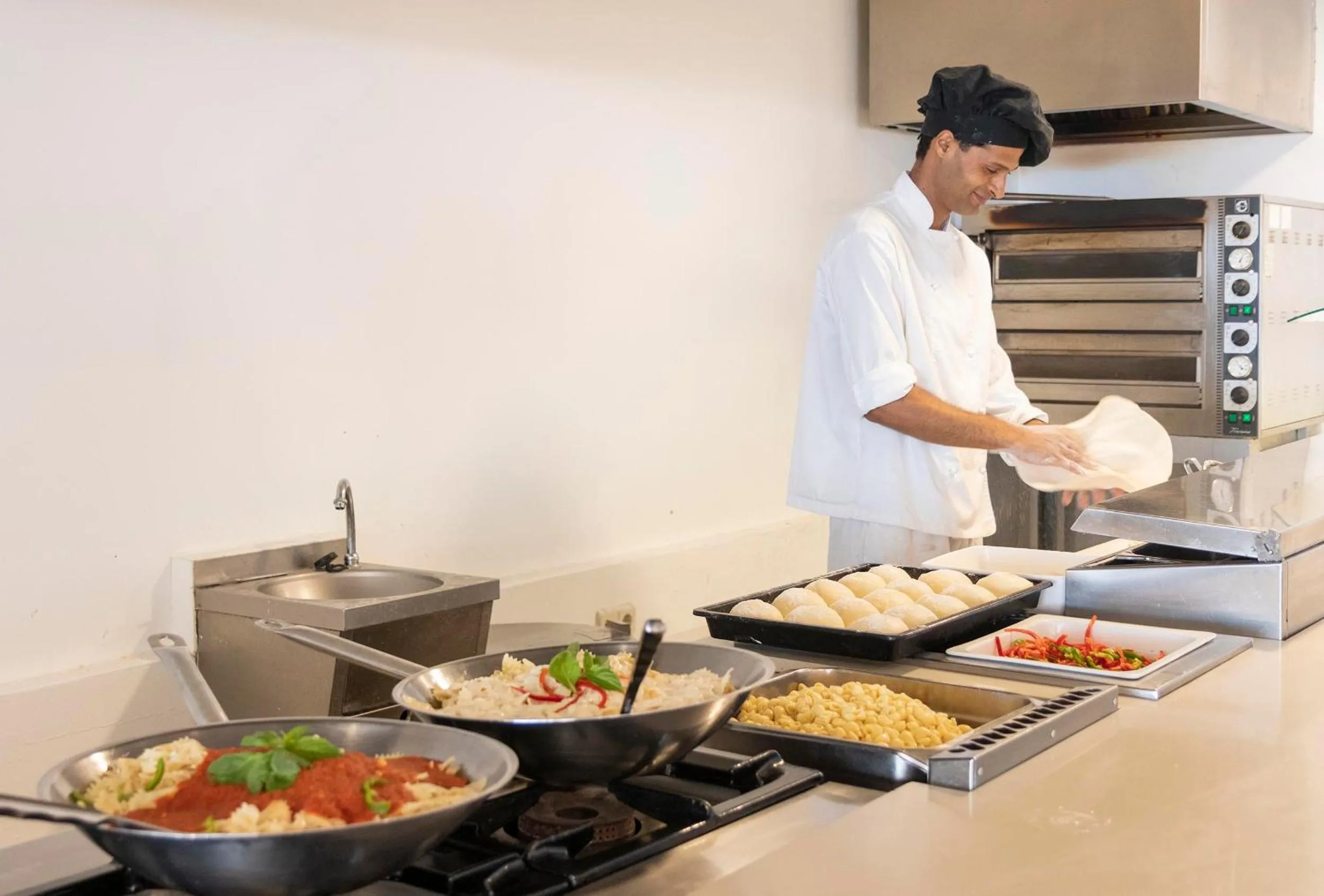 Restaurant/places to eat in Hotel Palia Maria Eugenia