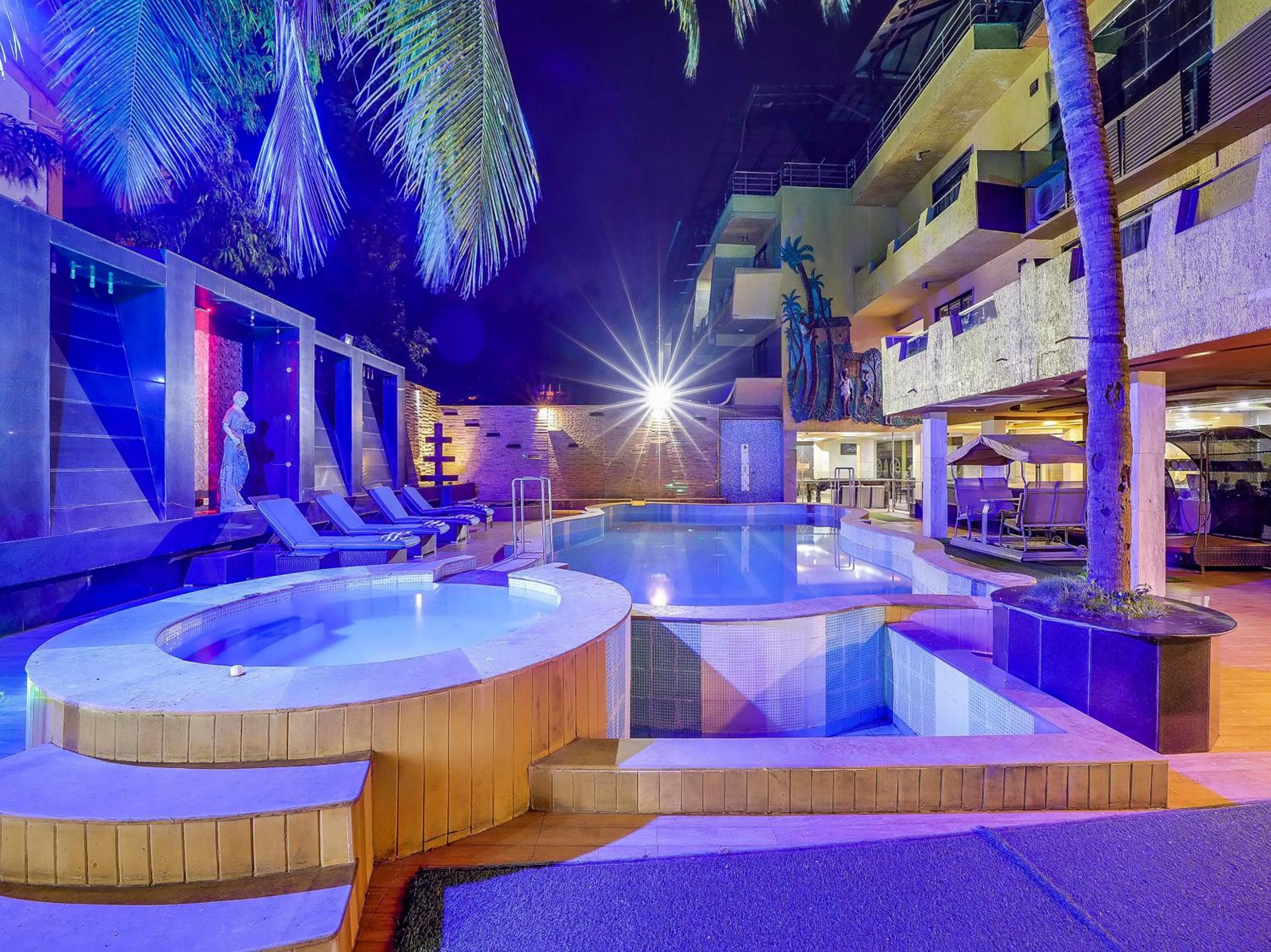 Swimming pool in Grandeur De Sanchi- Luxury Beach Resort & Spa