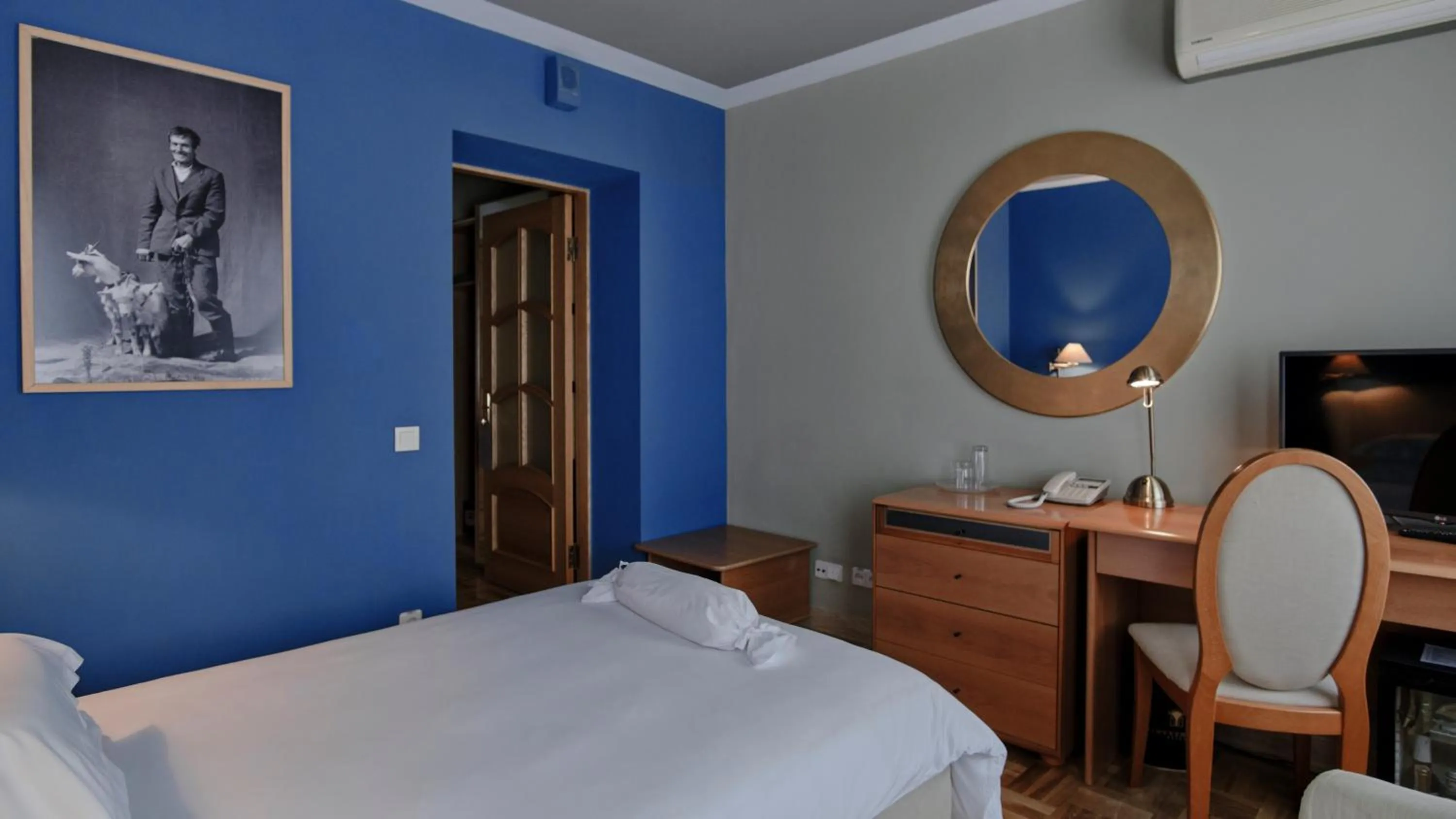 Bed in Vozdvyzhensky Boutique Hotel