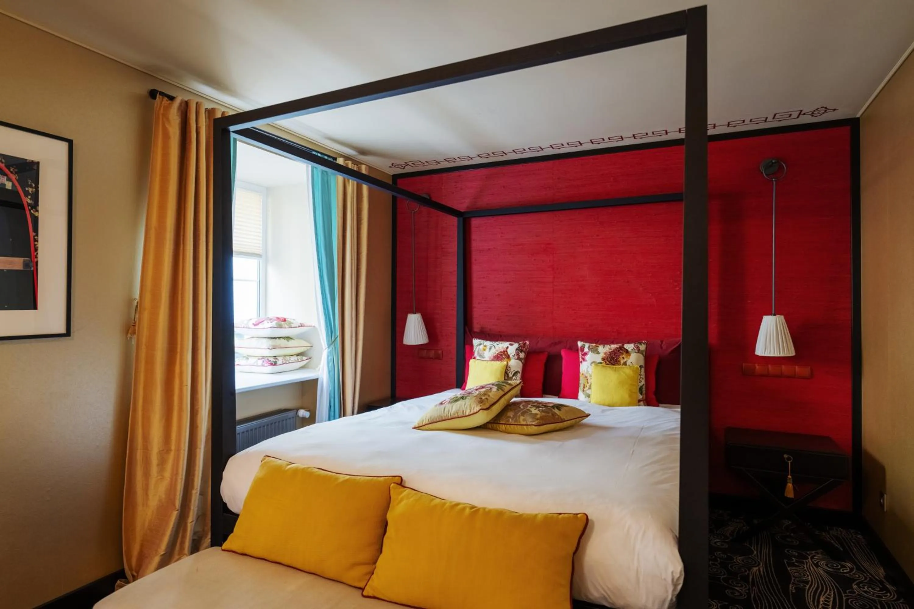 Bed in Vozdvyzhensky Boutique Hotel