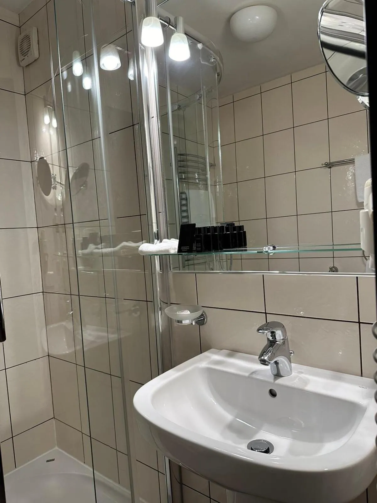 Shower in Vozdvyzhensky Boutique Hotel