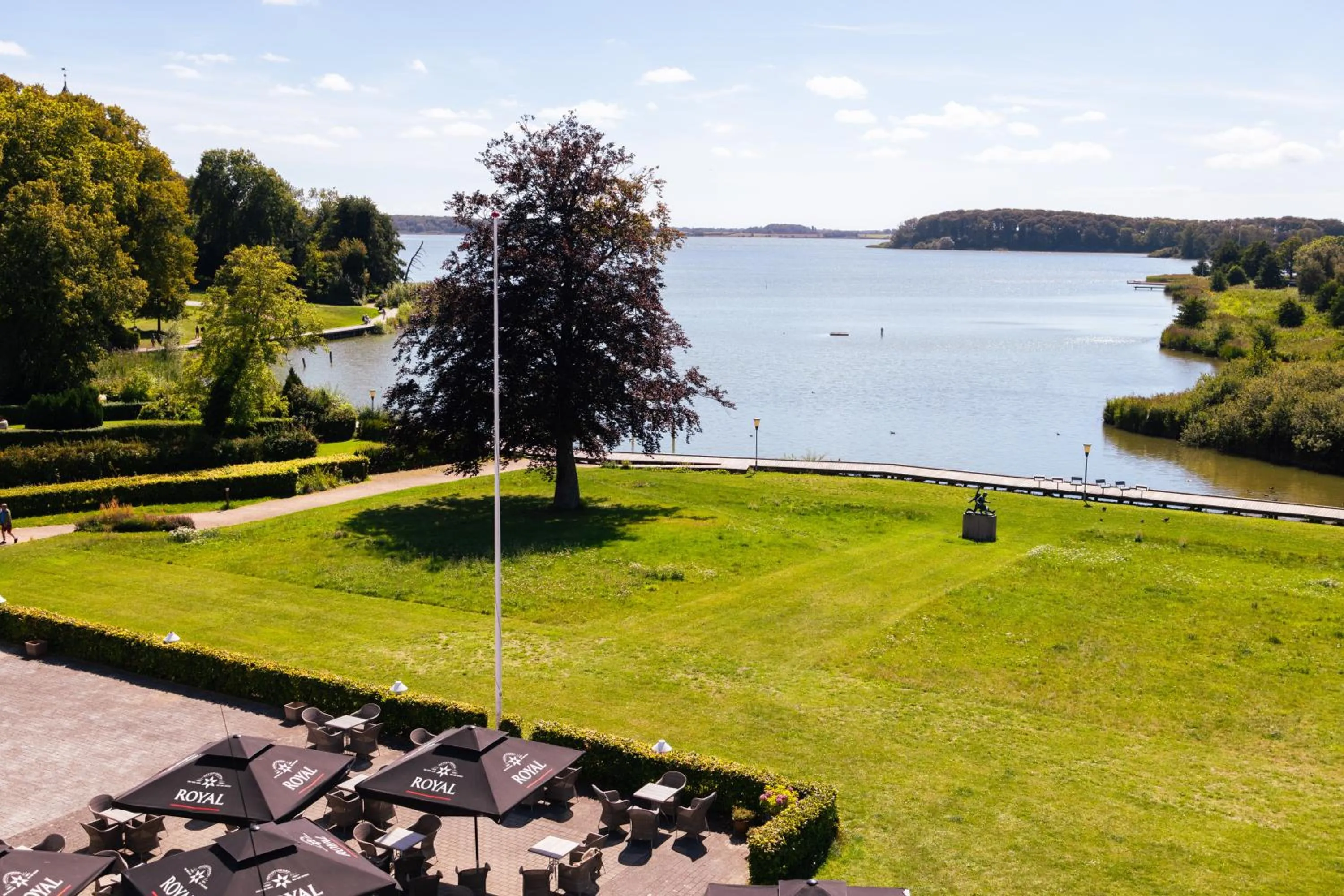 Lake view in Milling Hotel Søpark