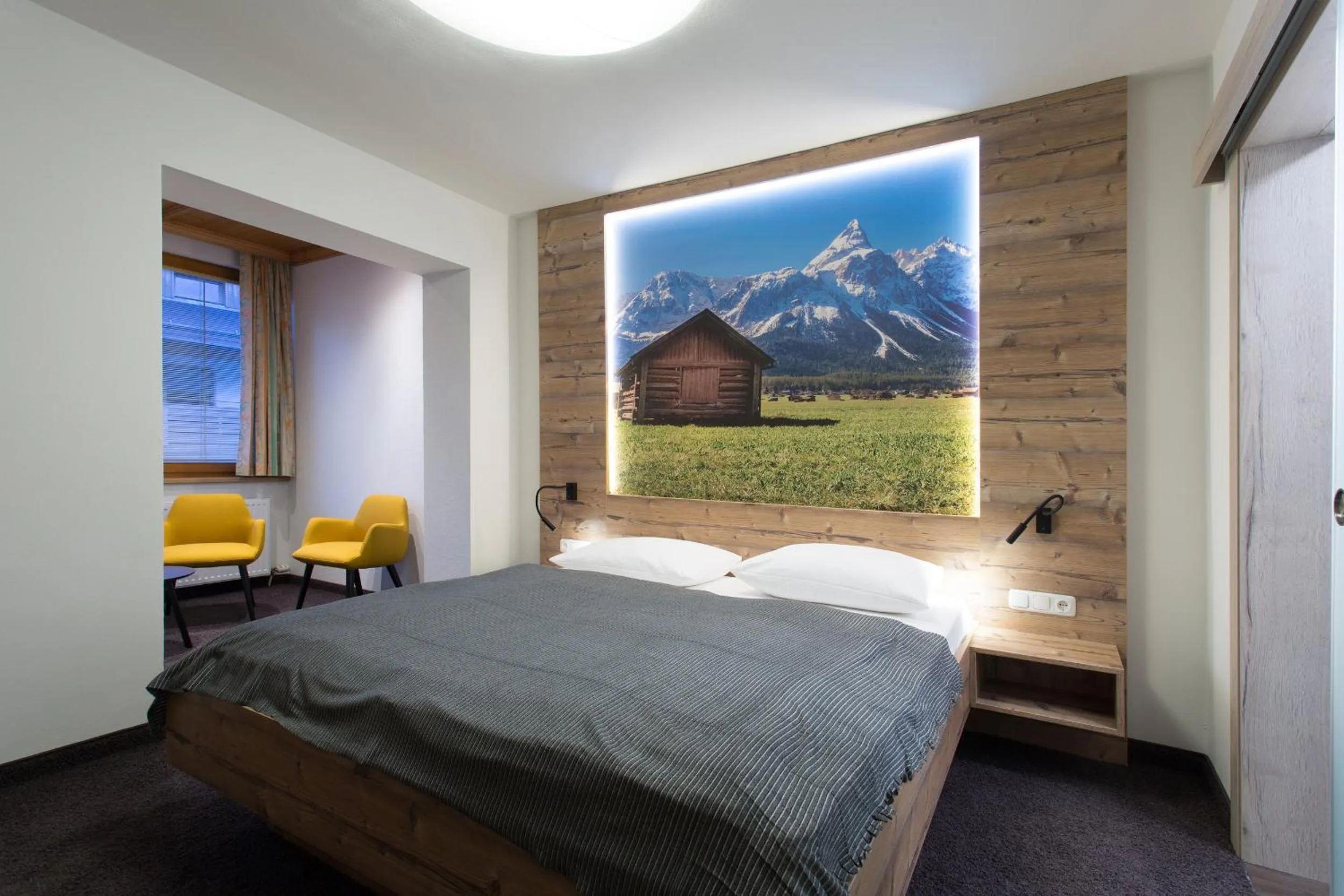 Bed in Aparthotel Tyrol