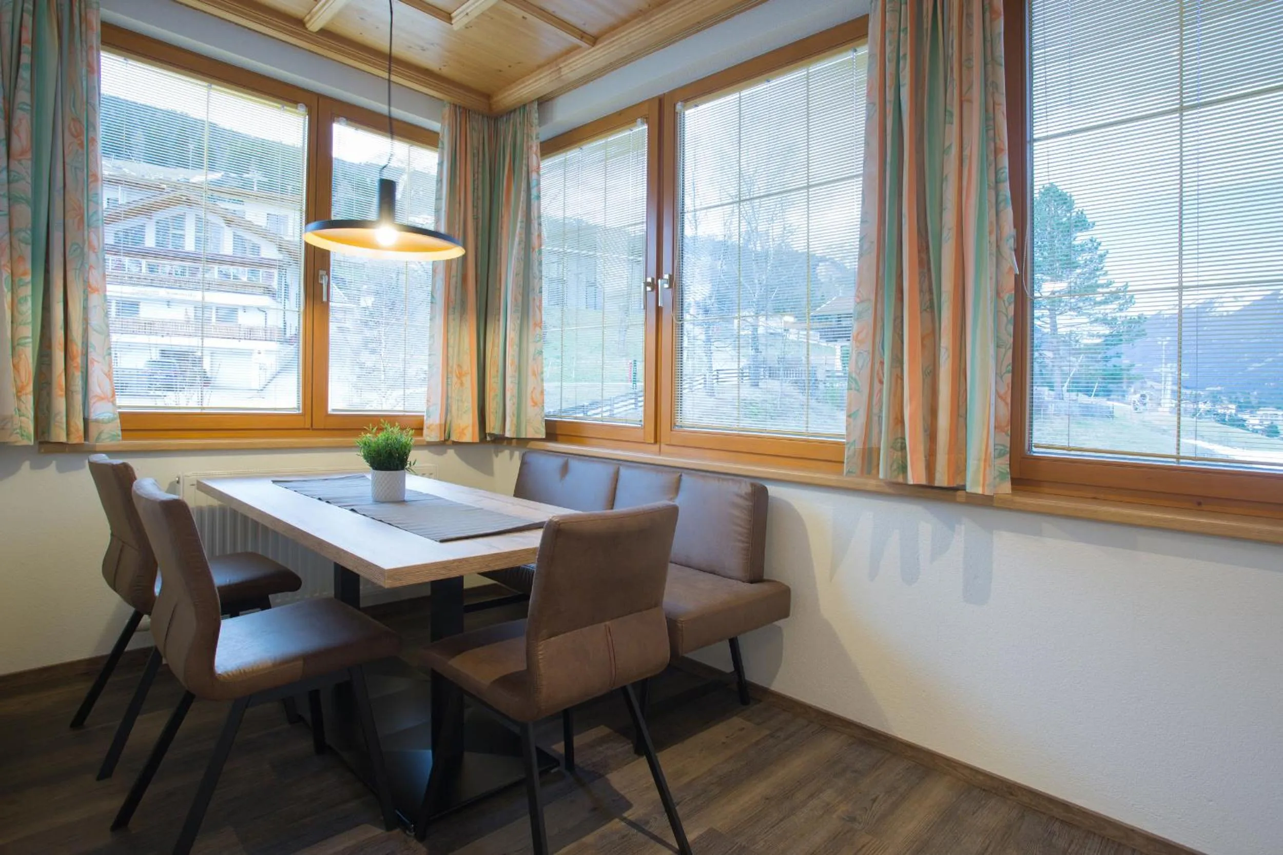 Dining area in Aparthotel Tyrol