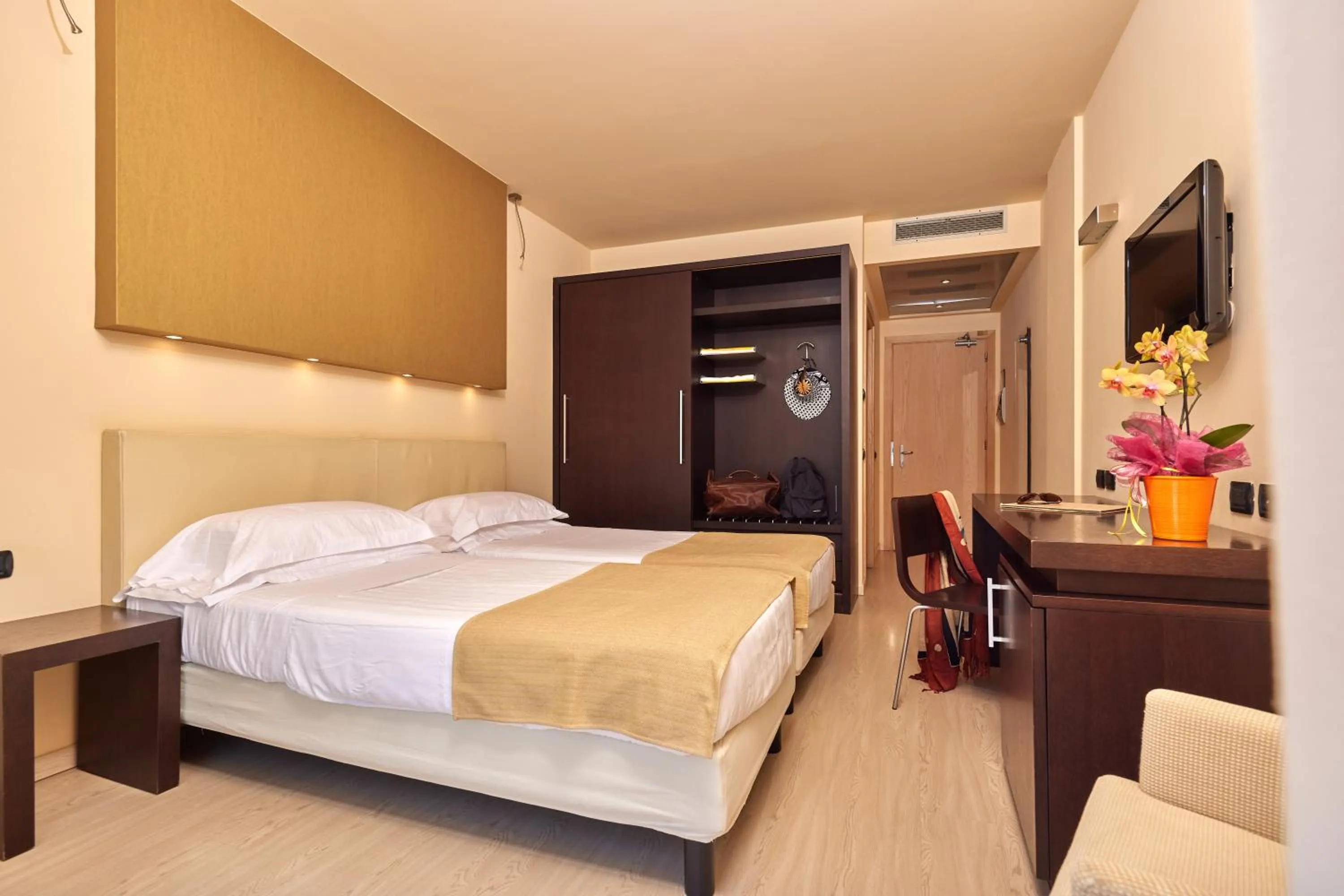 Photo of the whole room, Bed in Hotel Europa