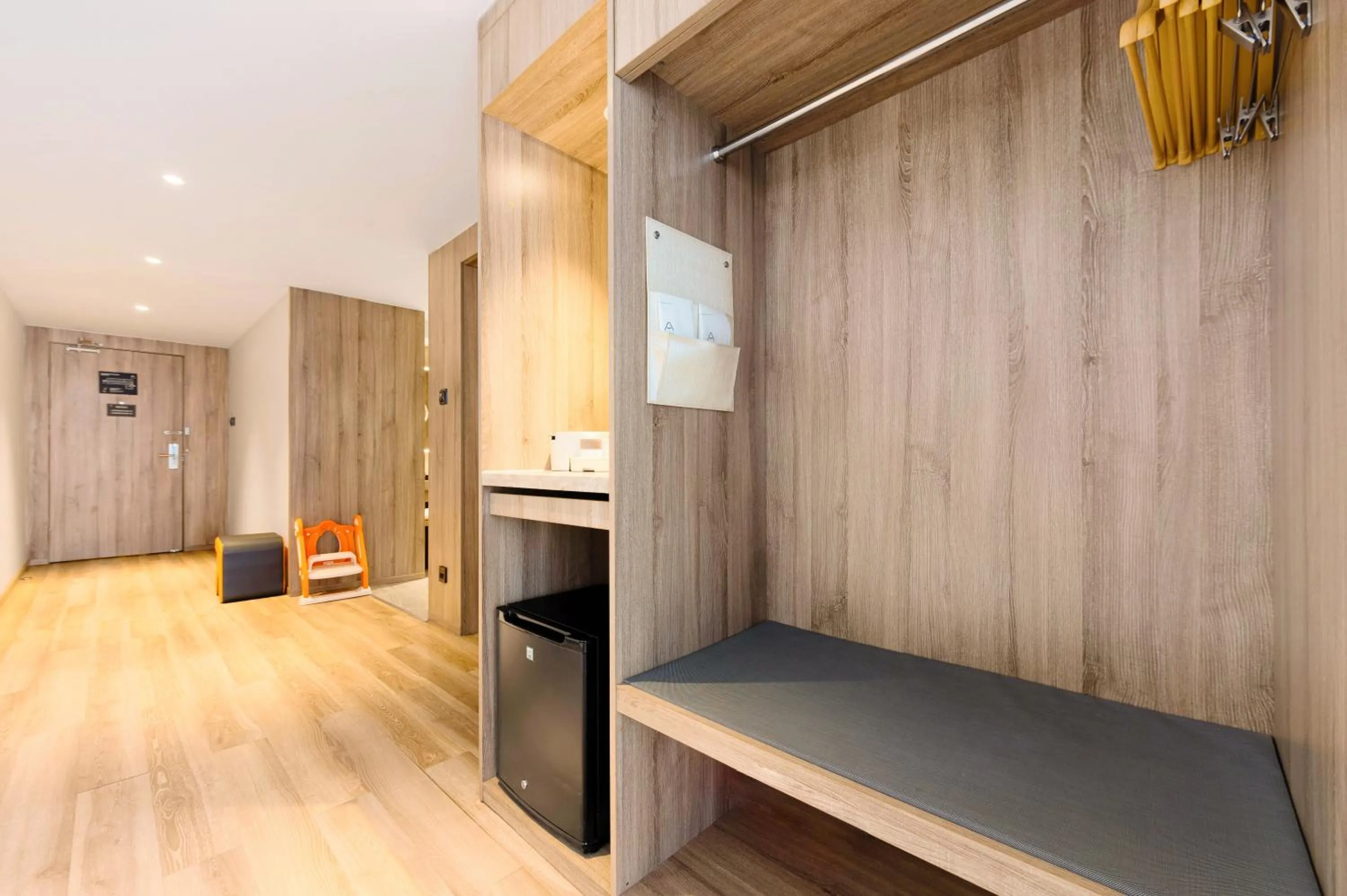 Photo of the whole room, Bed in Atour Hotel Chongqing Jiefangbei