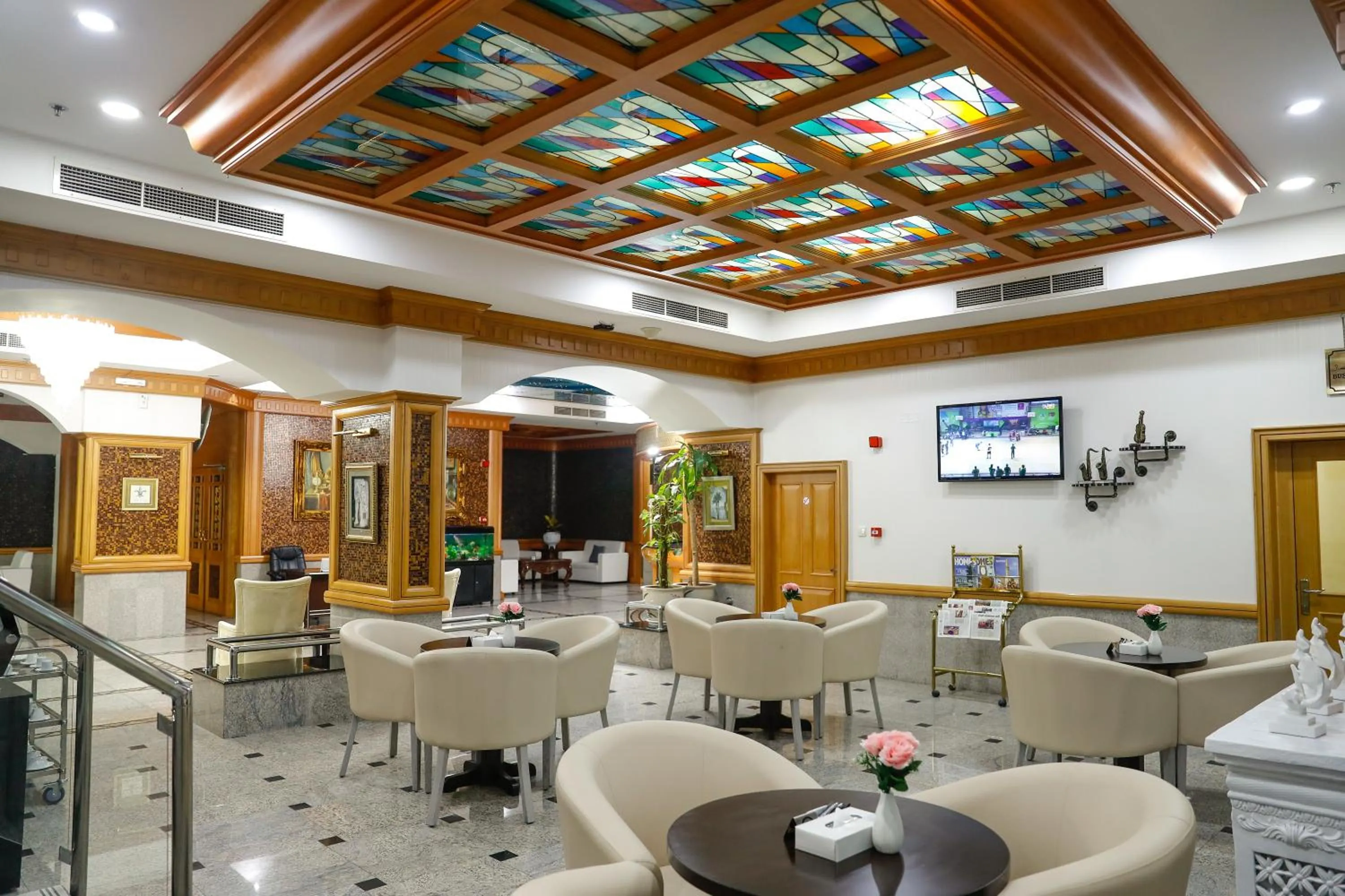 Restaurant/places to eat in Taj Plaza Hotel