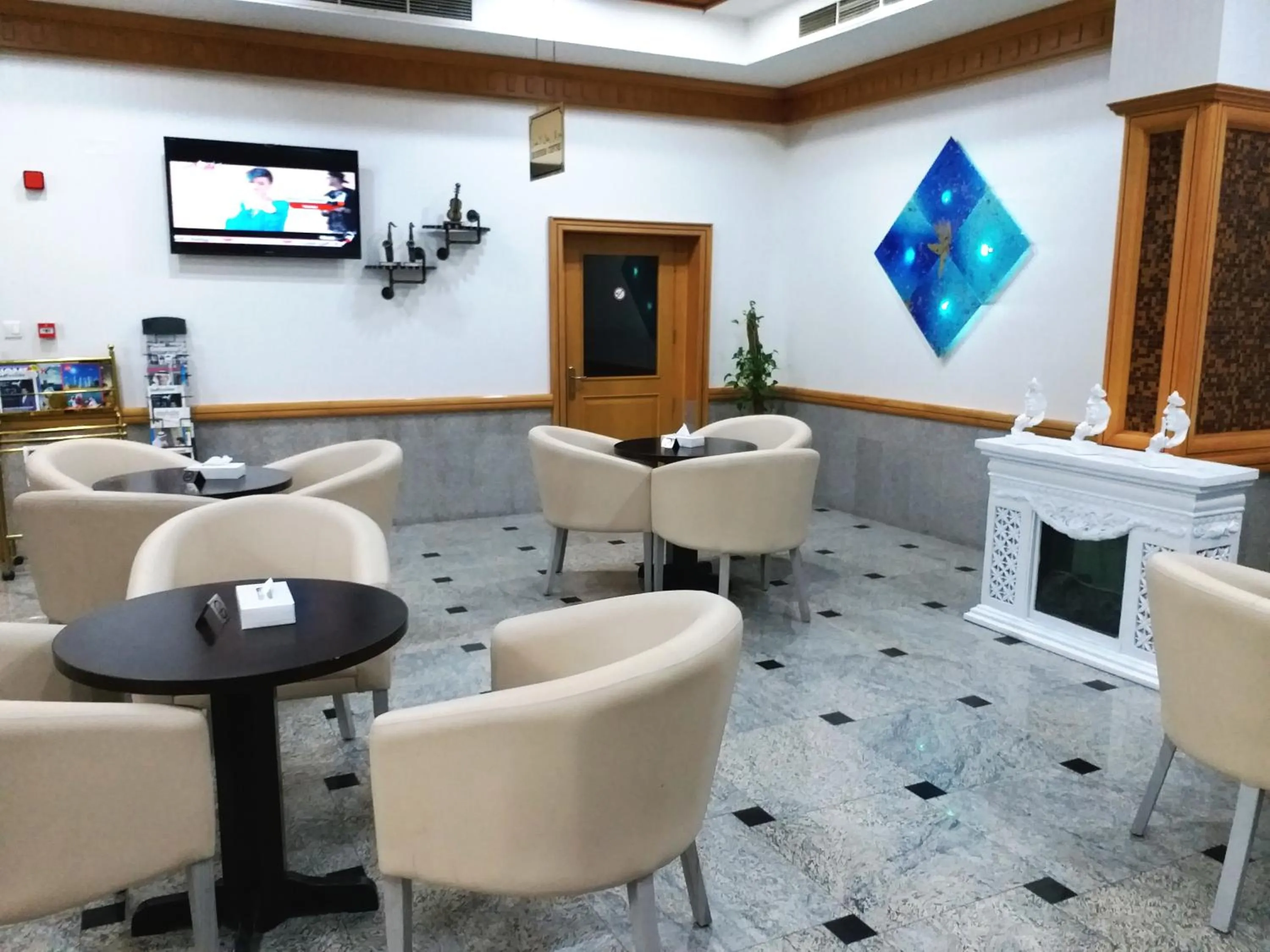 Lounge or bar in Taj Plaza Hotel