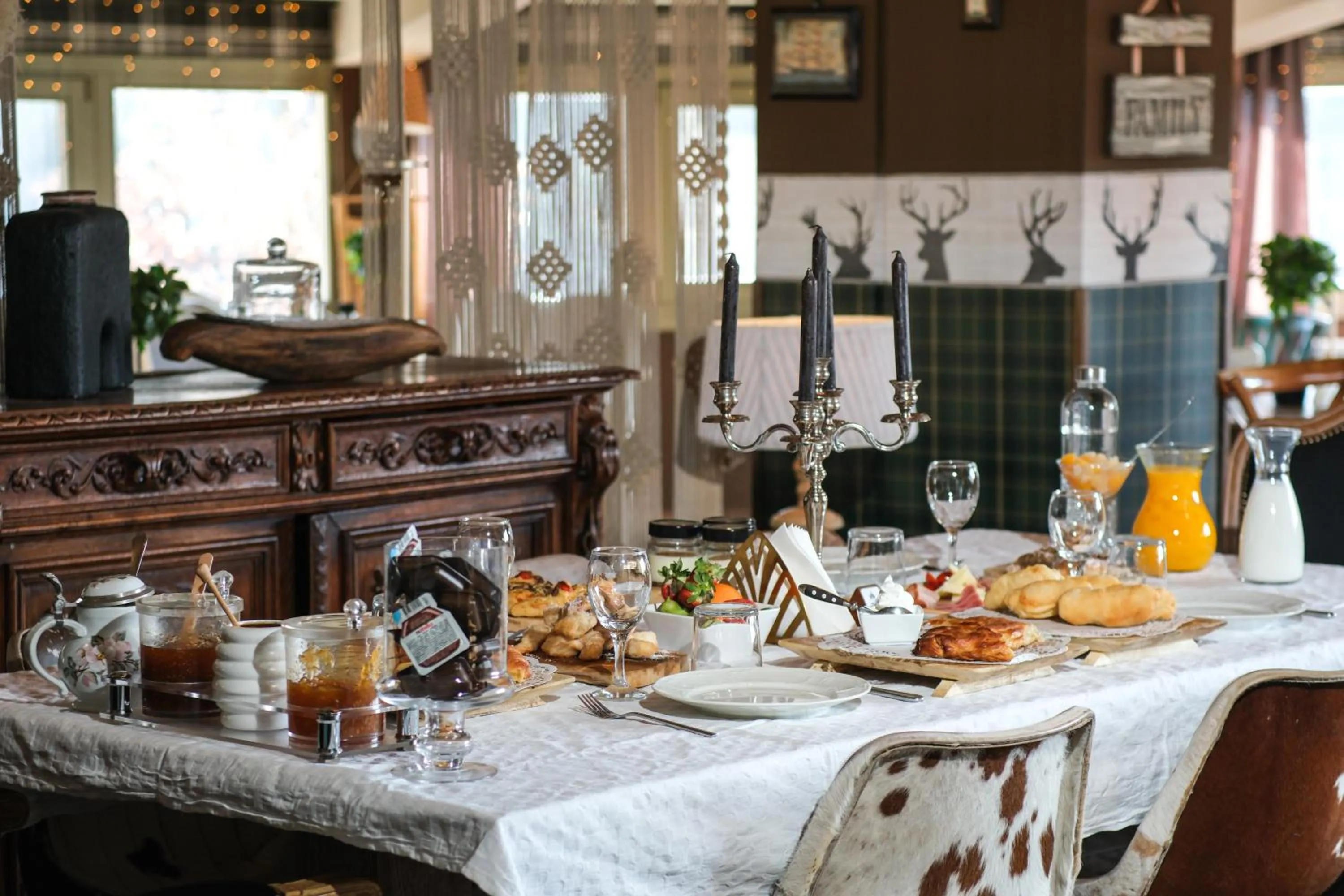 Restaurant/places to eat in Pindos Resort