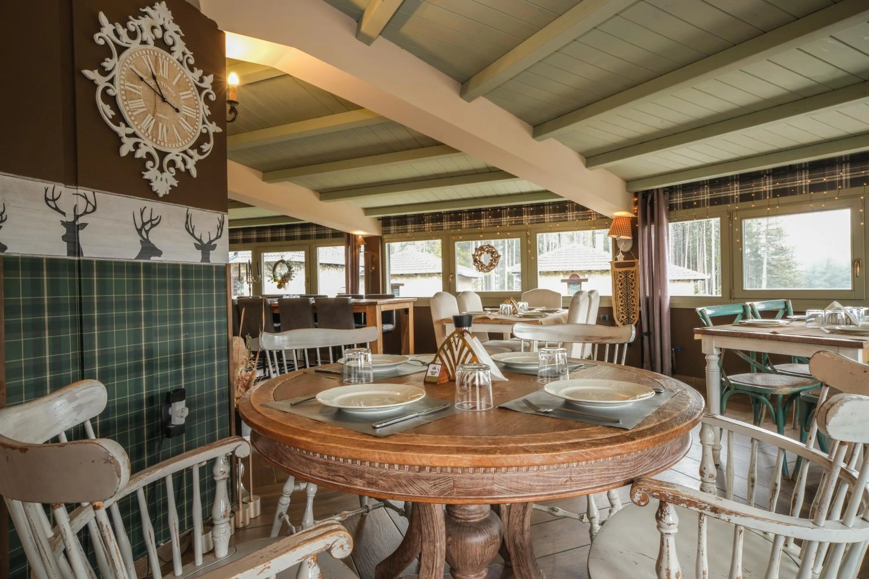 Restaurant/places to eat in Pindos Resort