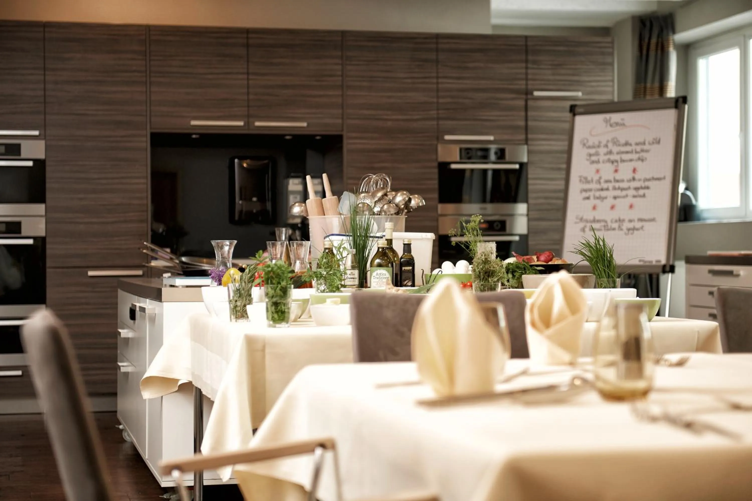 Food and drinks in Hotel Silicium