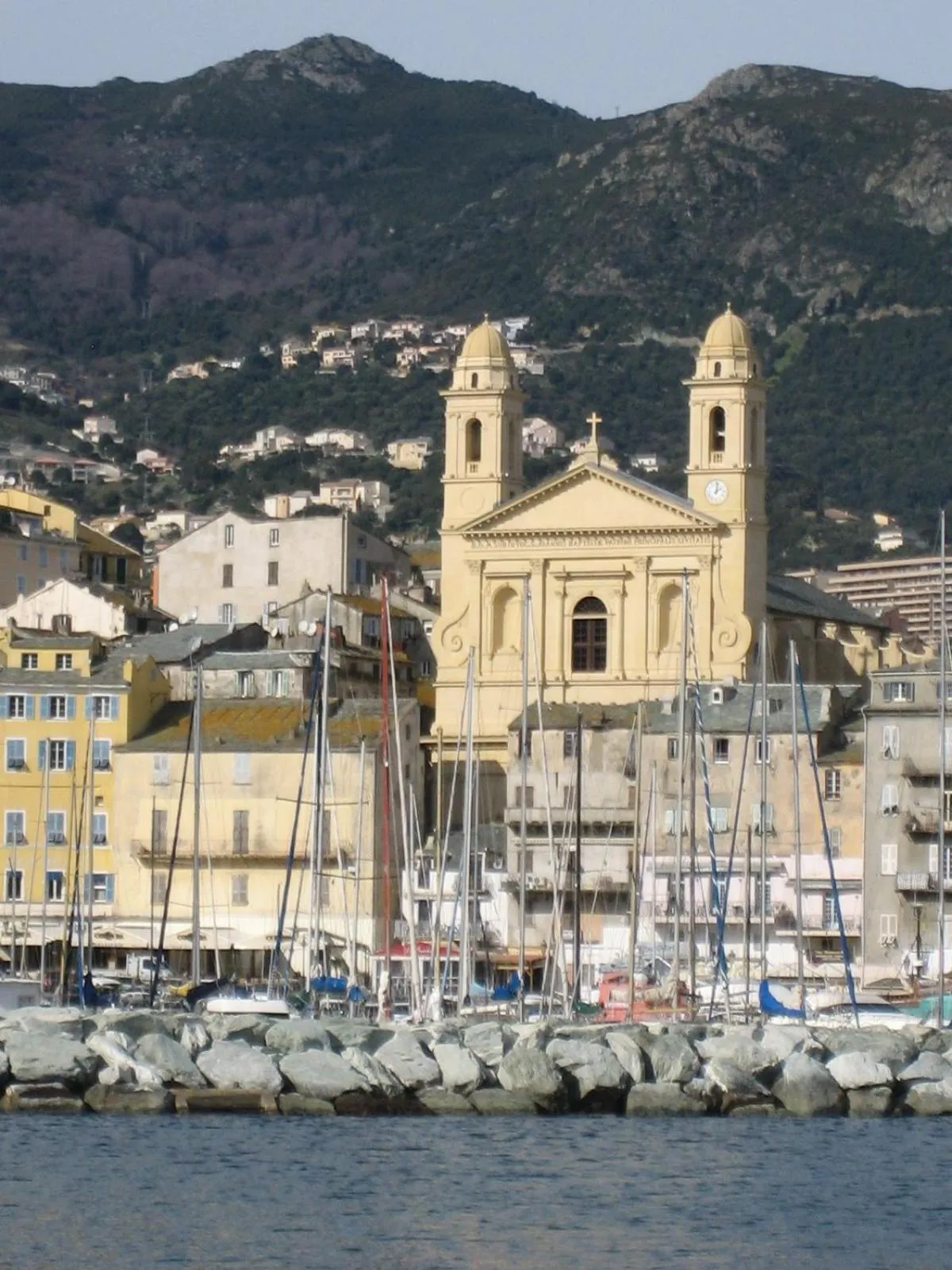 Nearby landmark in CHÂTEAU CAGNINACCI B&B