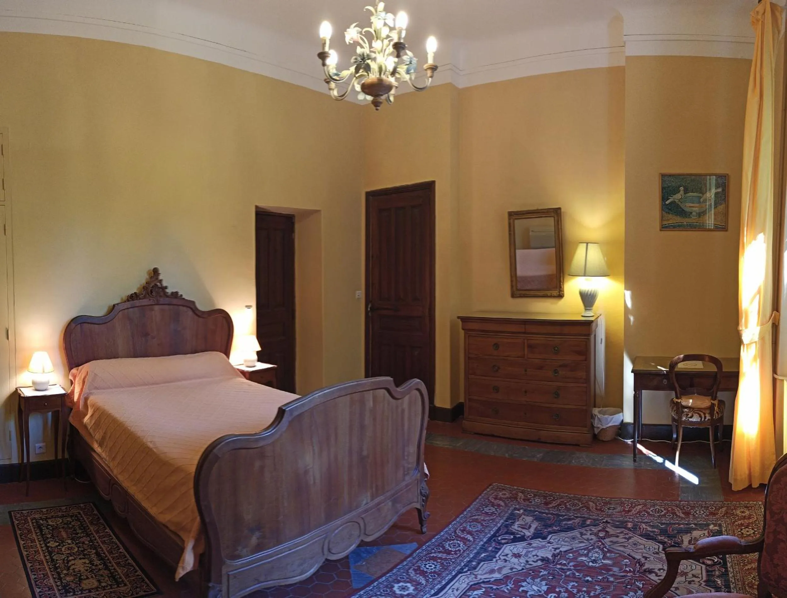 Bed in CHÂTEAU CAGNINACCI B&B