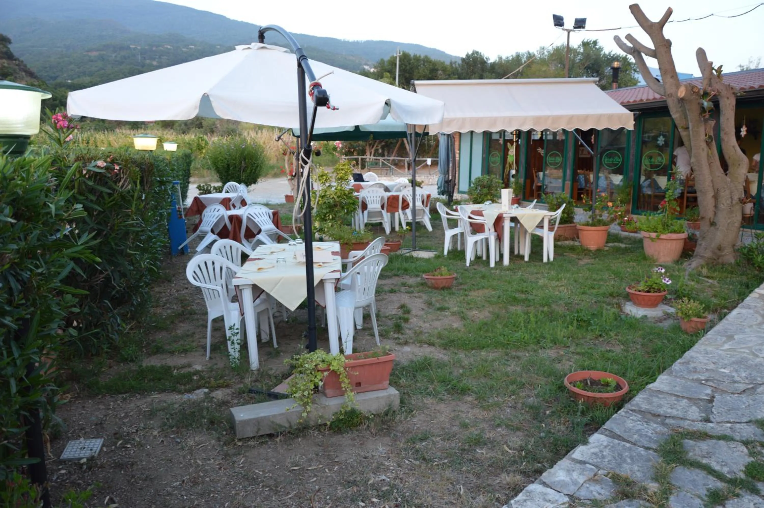 Restaurant/places to eat in Residence Verde Blu