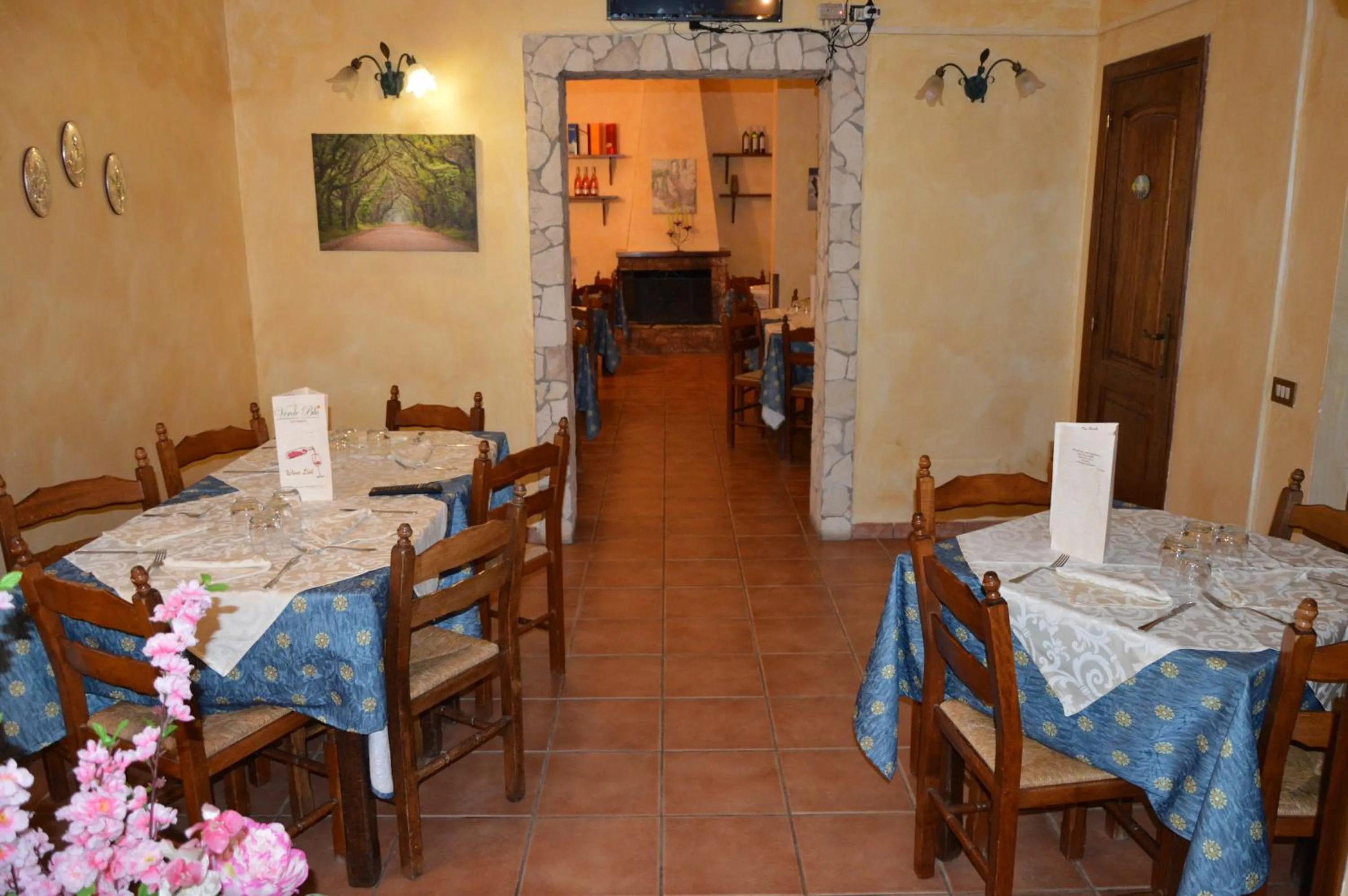 Restaurant/places to eat in Residence Verde Blu