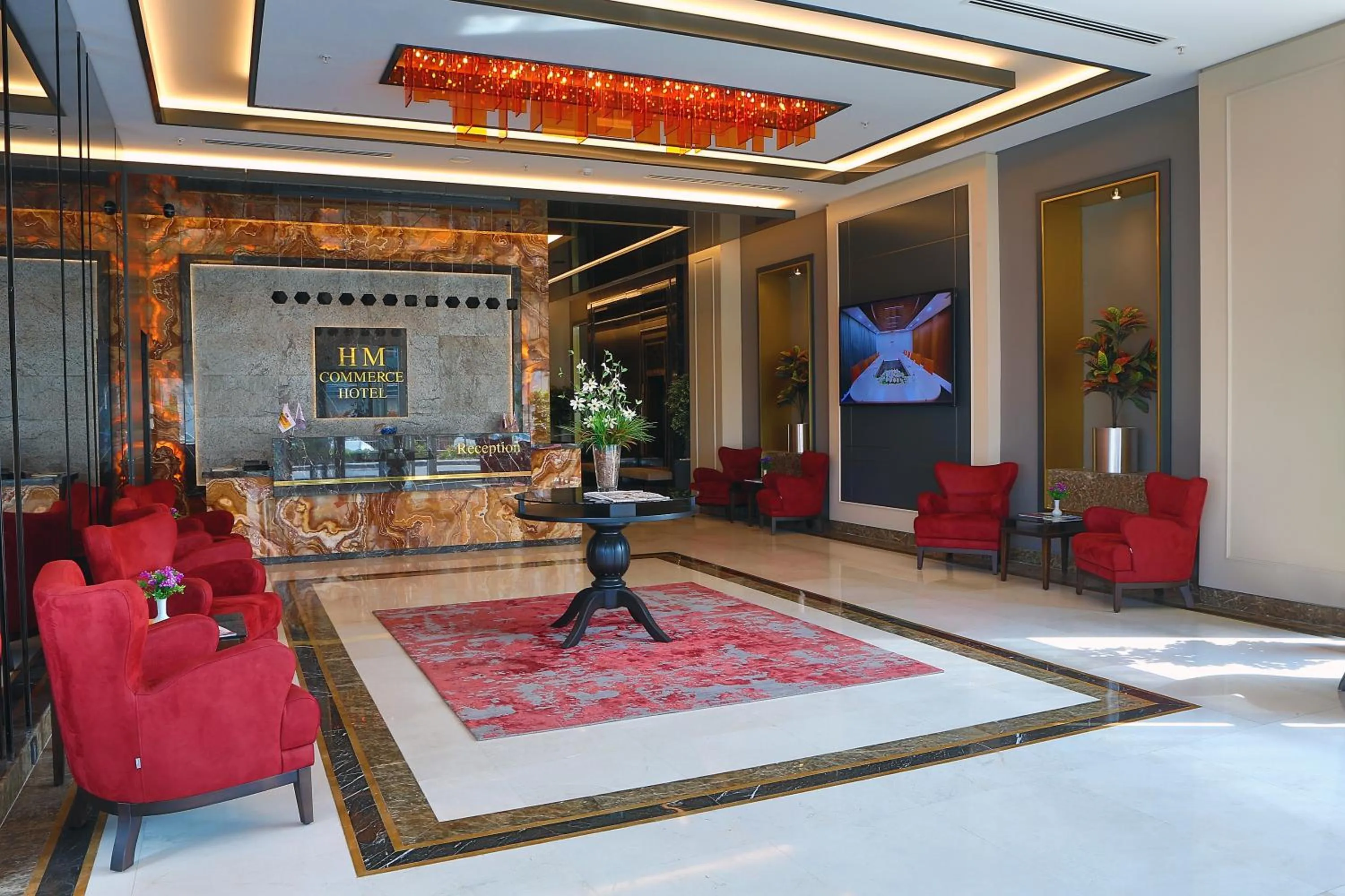 Property building in Hm Commerce Hotel