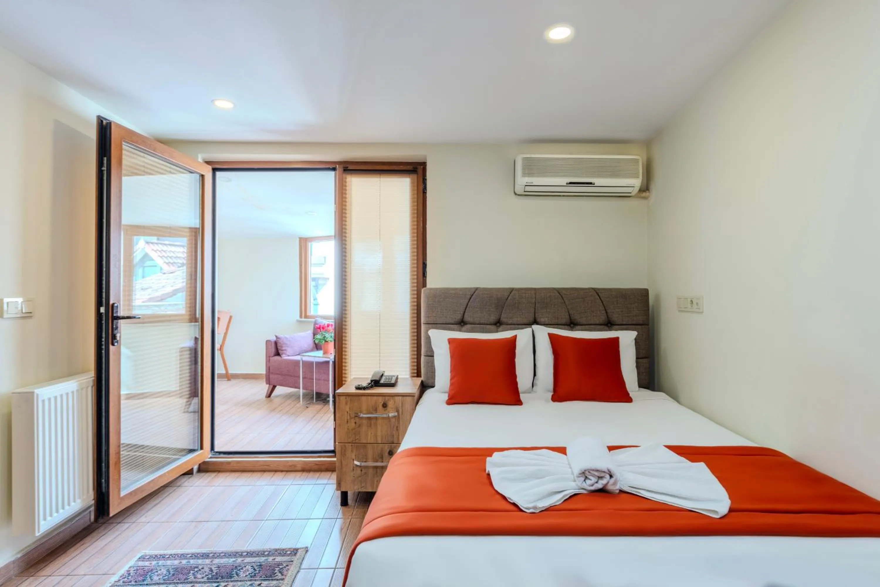 Bed in Hotel Silviya