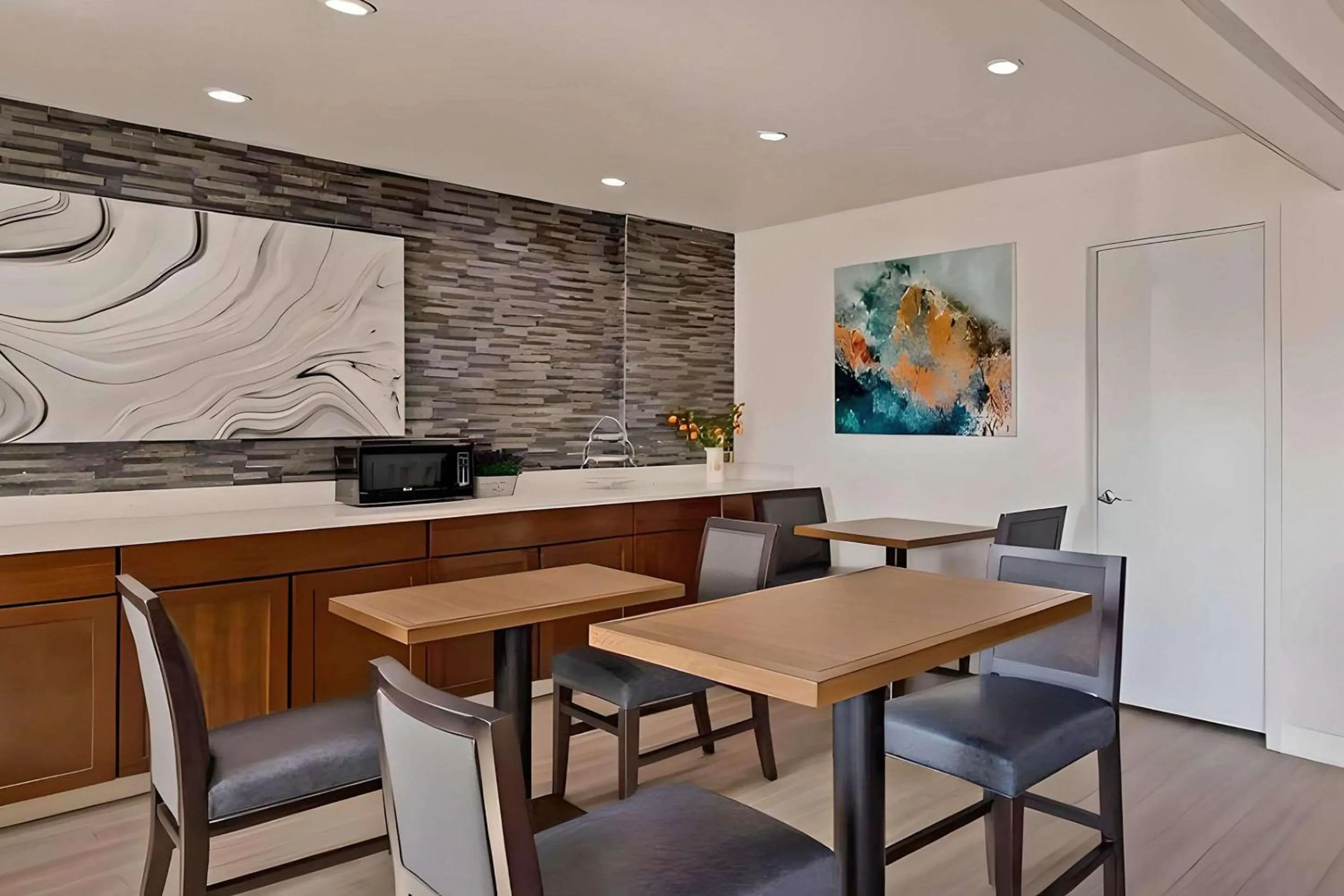 Breakfast in Comfort Inn Hayward - Oakland South