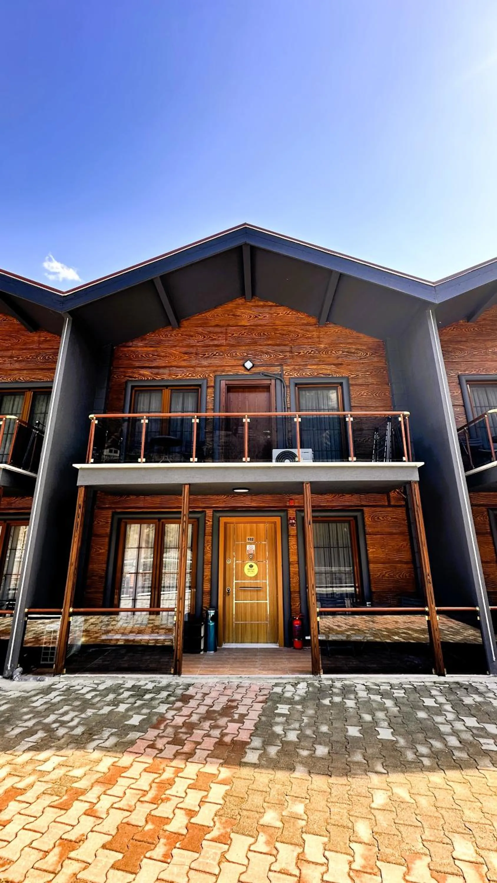 Property building in Green Cinar Apart