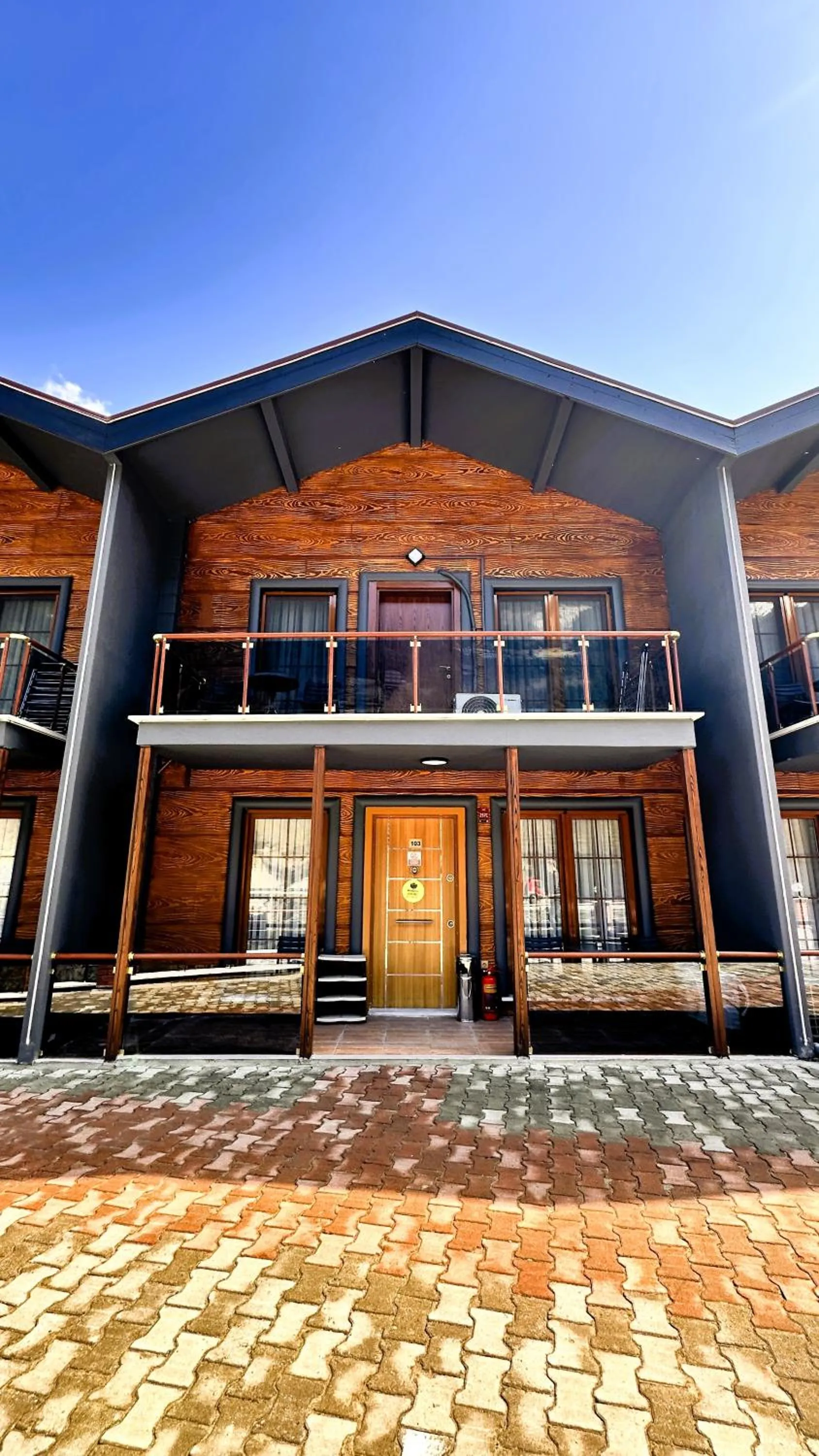 Property building in Green Cinar Apart