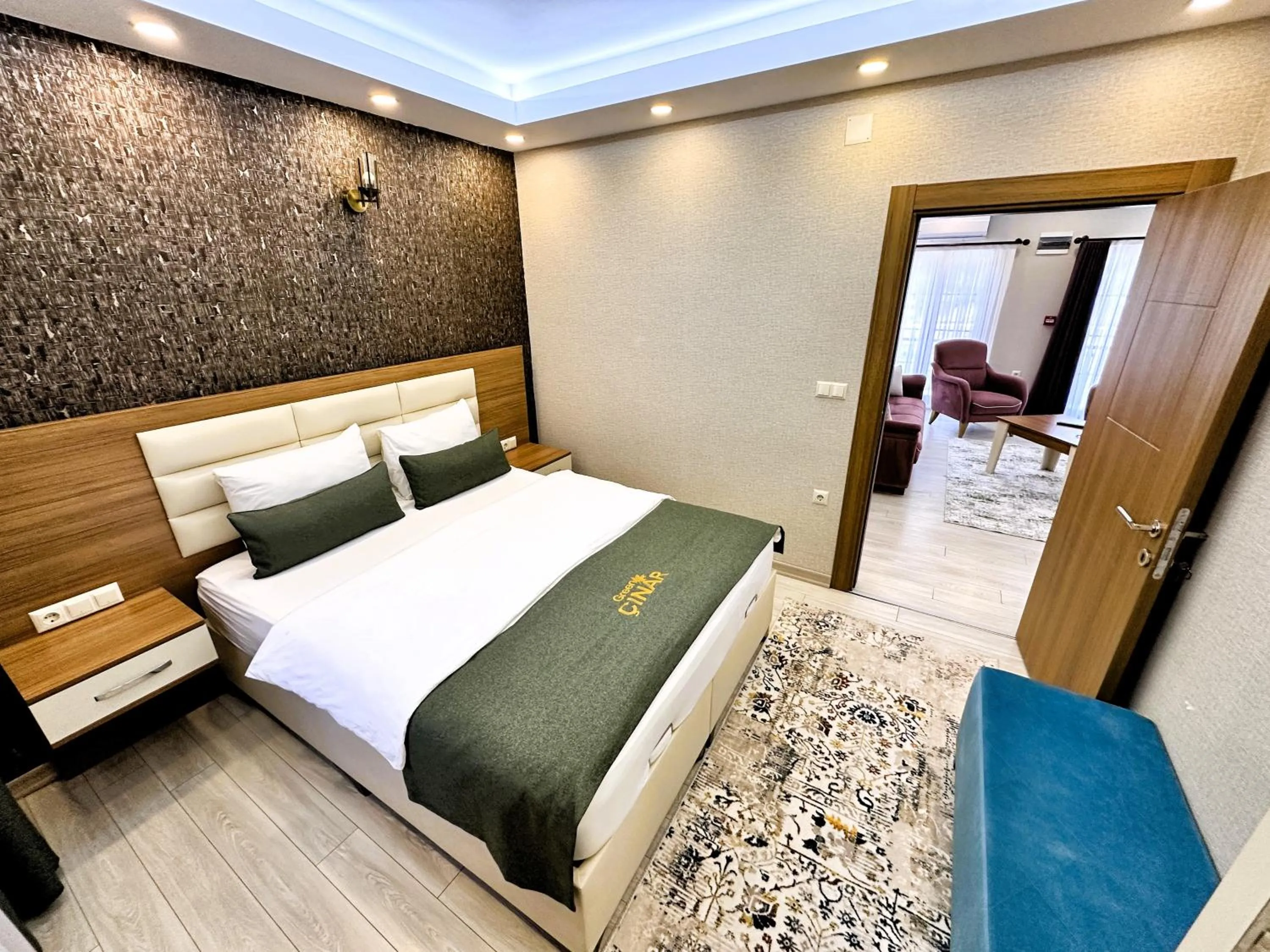 Bed in Green Cinar Apart