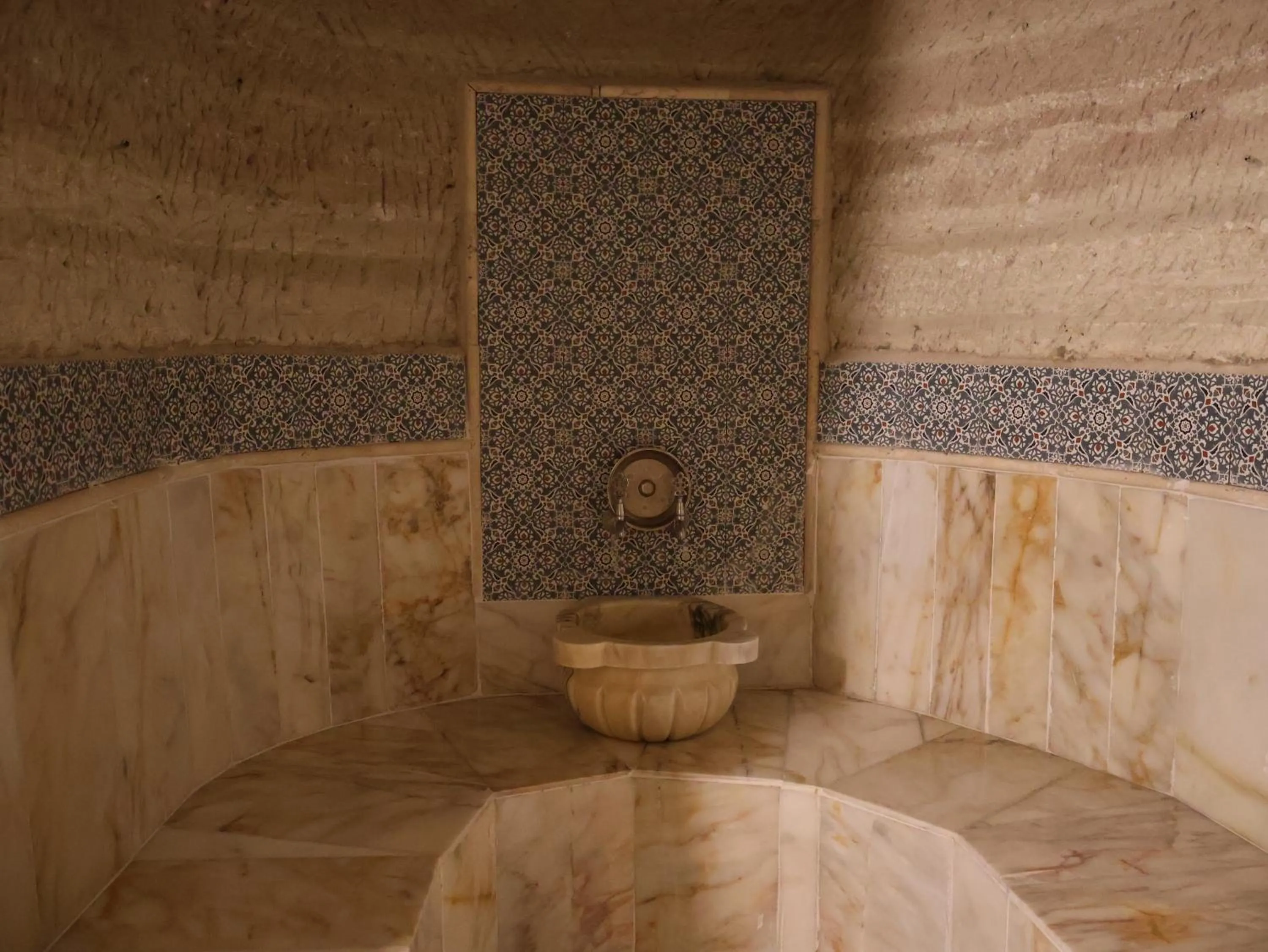 Seven Rock Cave Hotel