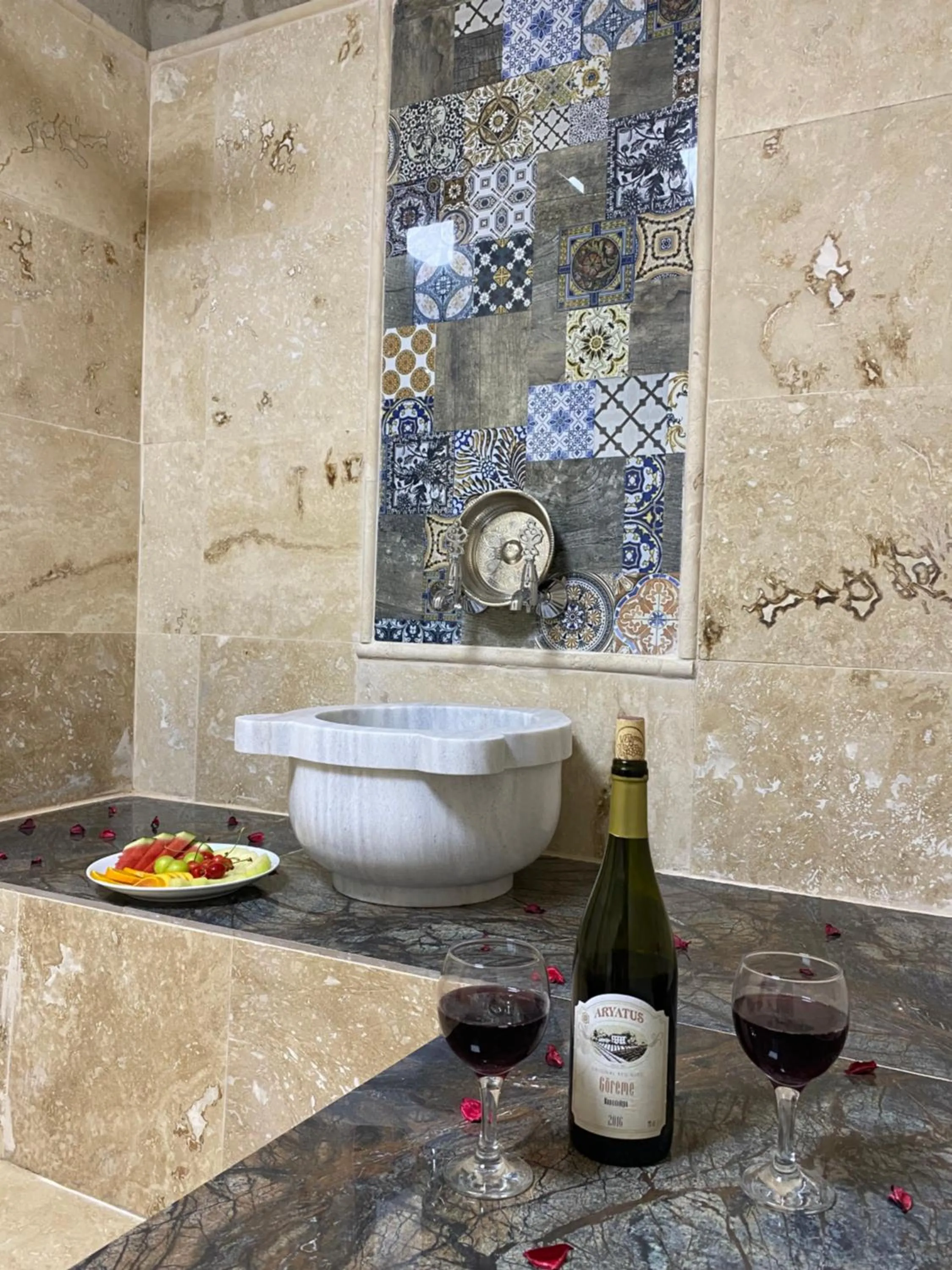 Bathroom in Seven Rock Cave Hotel