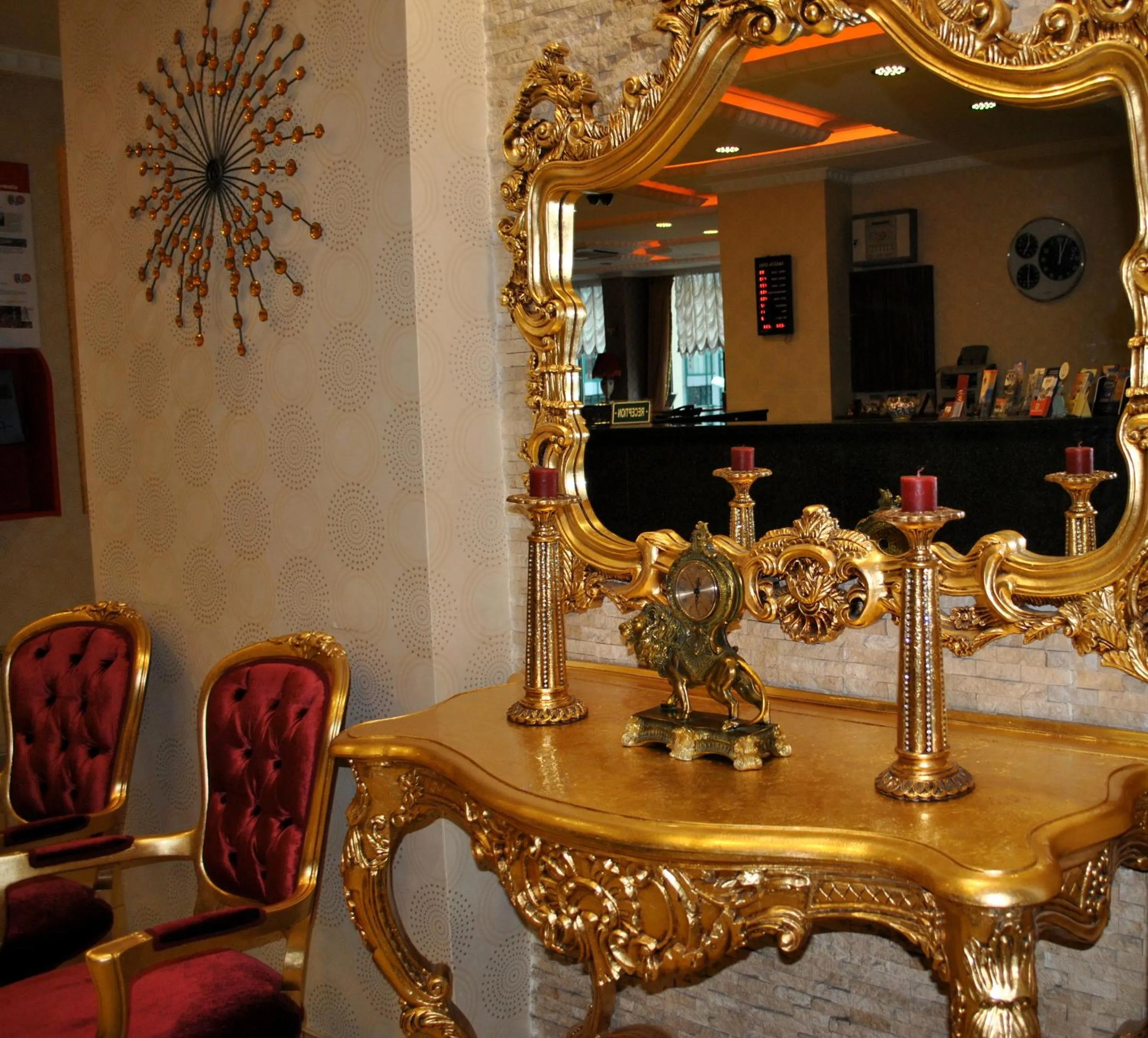 Lobby or reception in Akgun Hotel Beyazit