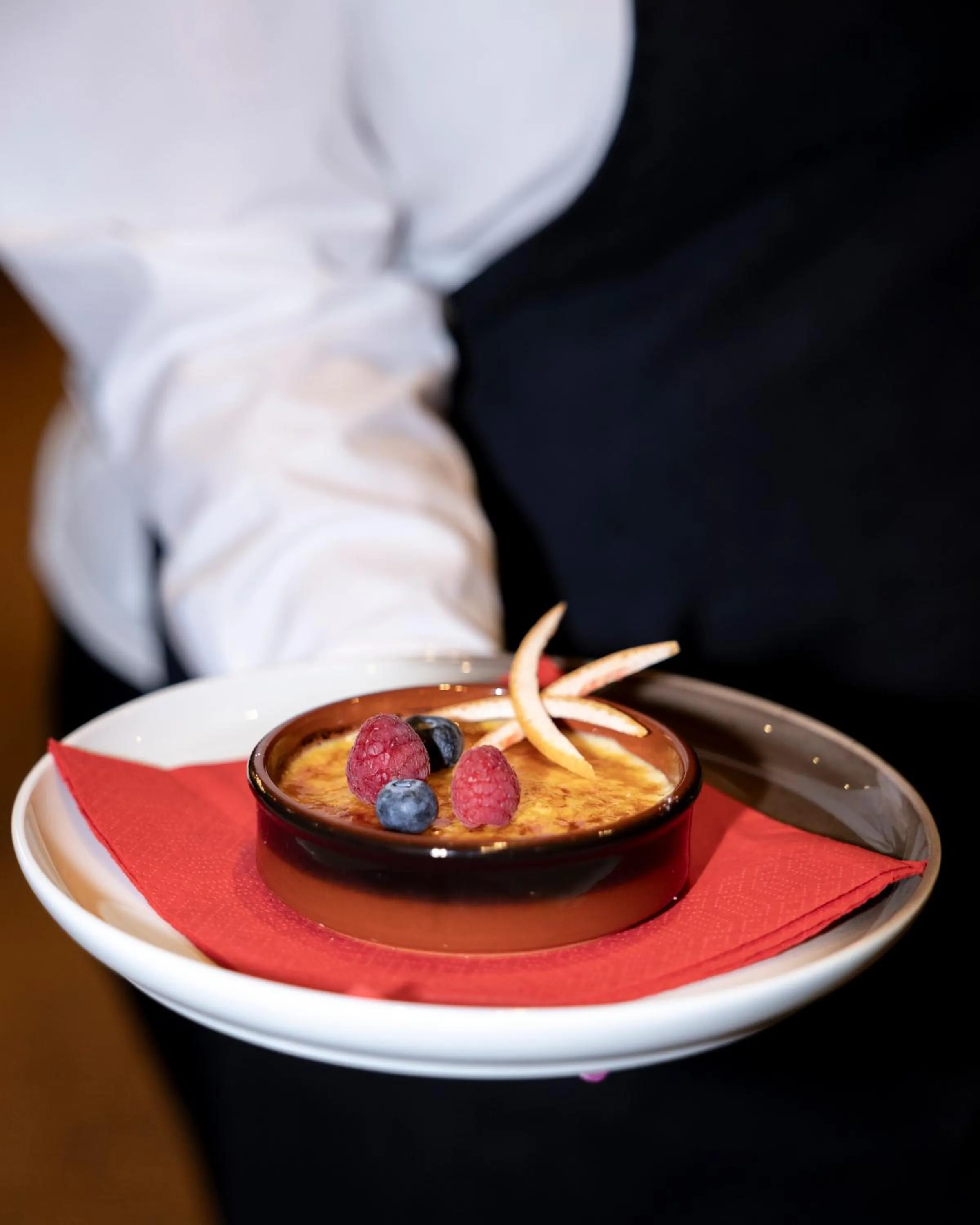 Restaurant/places to eat in Hotel Noreg