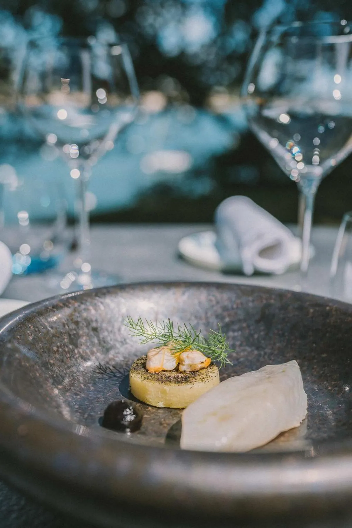 Restaurant/places to eat in Villa Tri Men