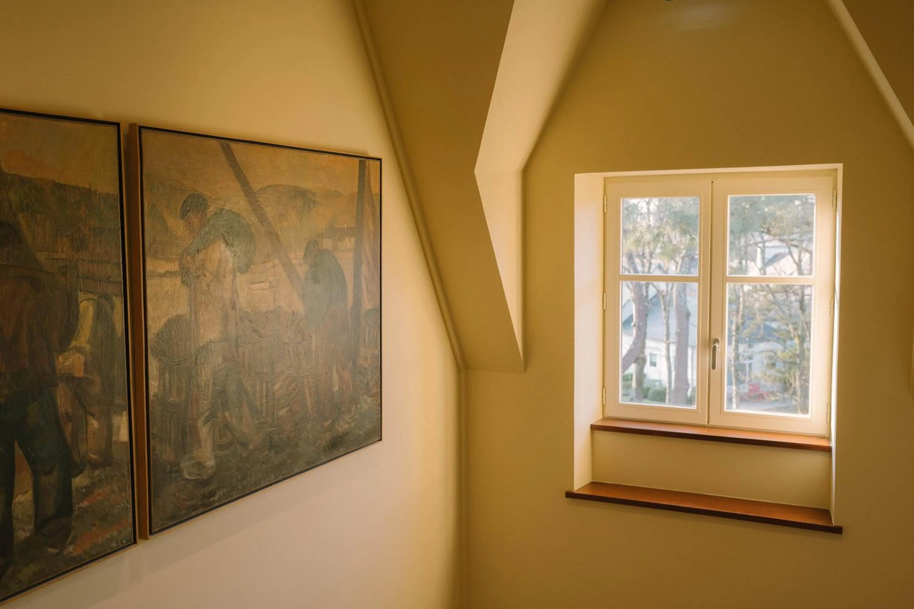 Property building in Villa Tri Men