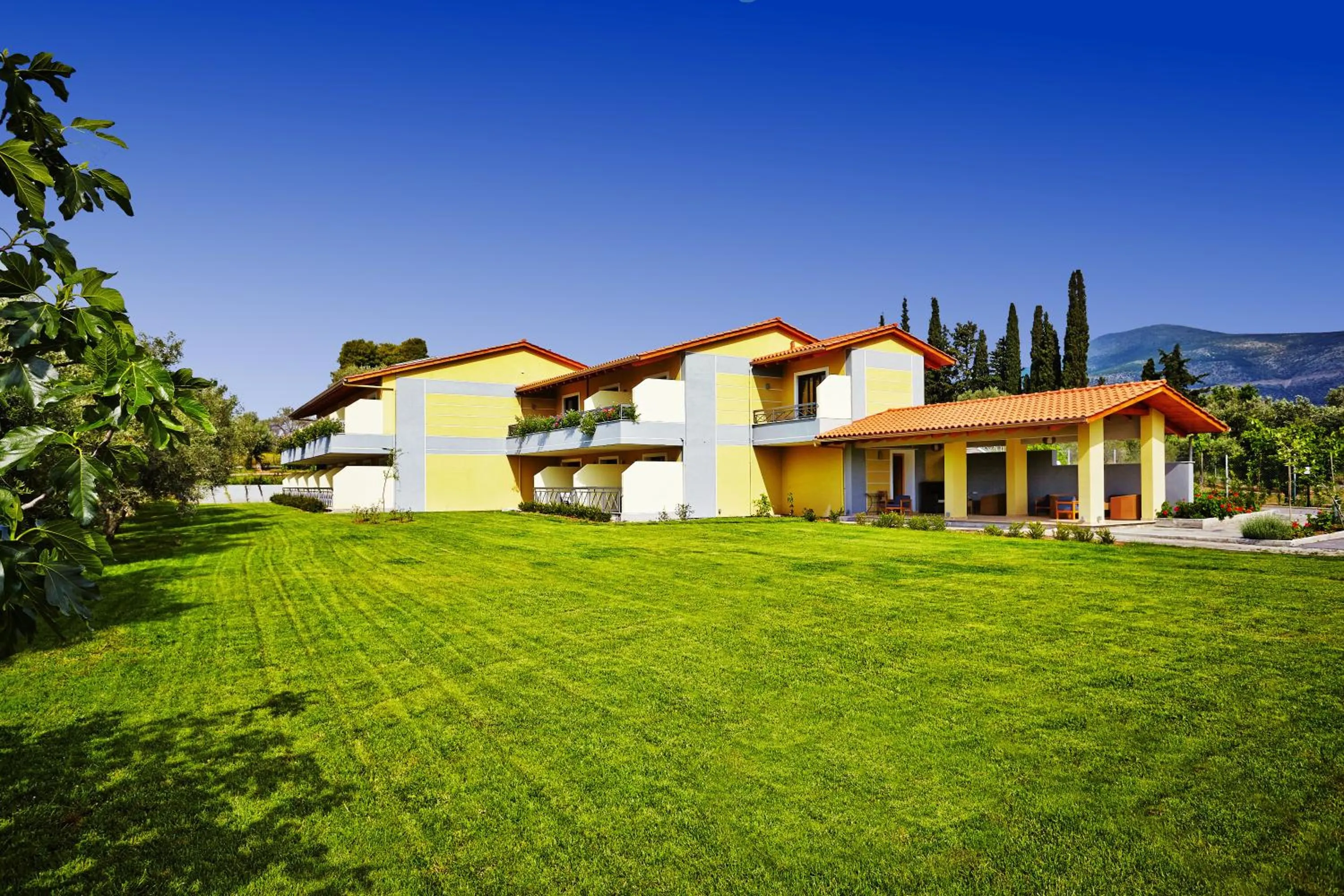 Property building in Miramare