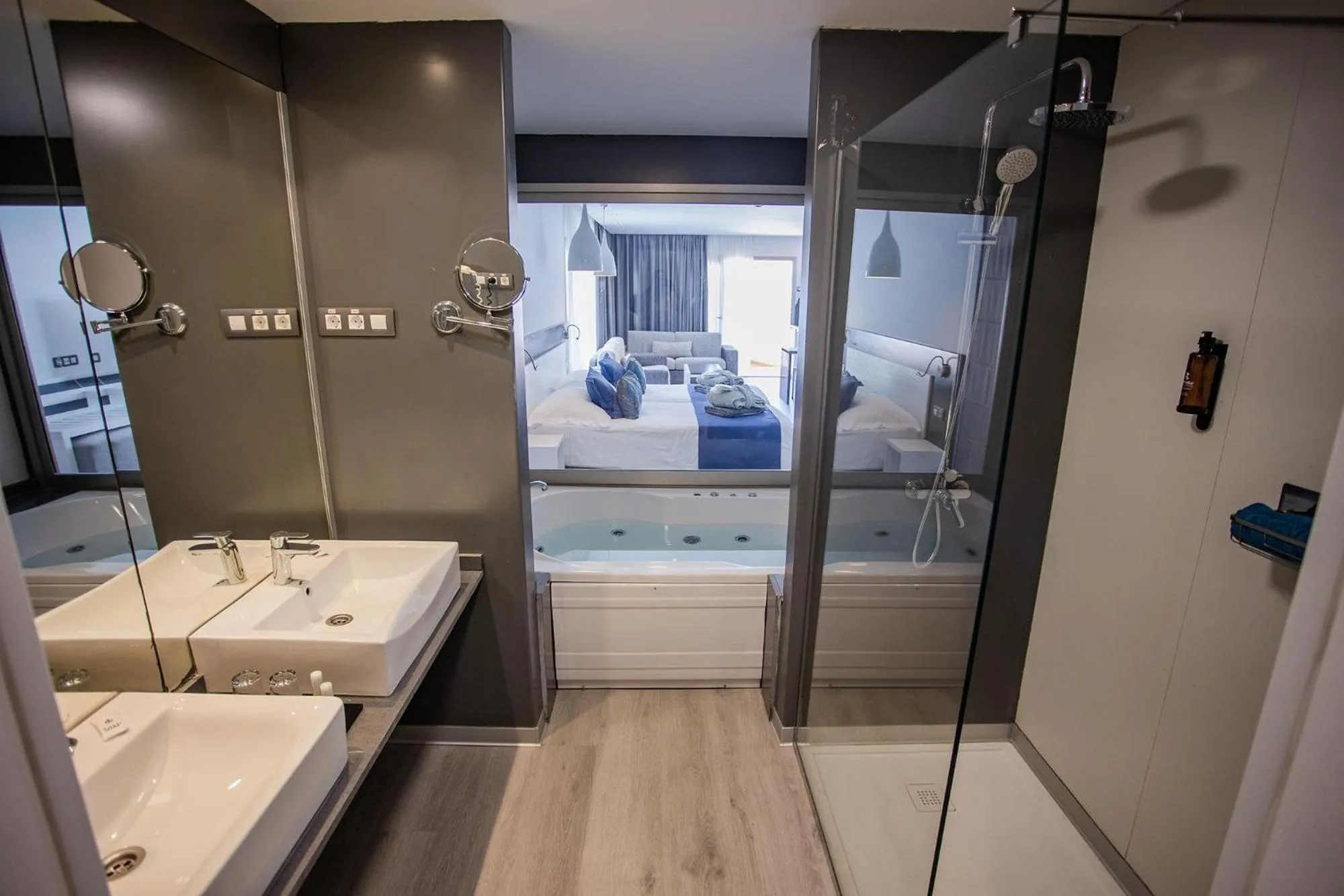 Bathroom in Servatur Casablanca Suites & Spa - Adults Only