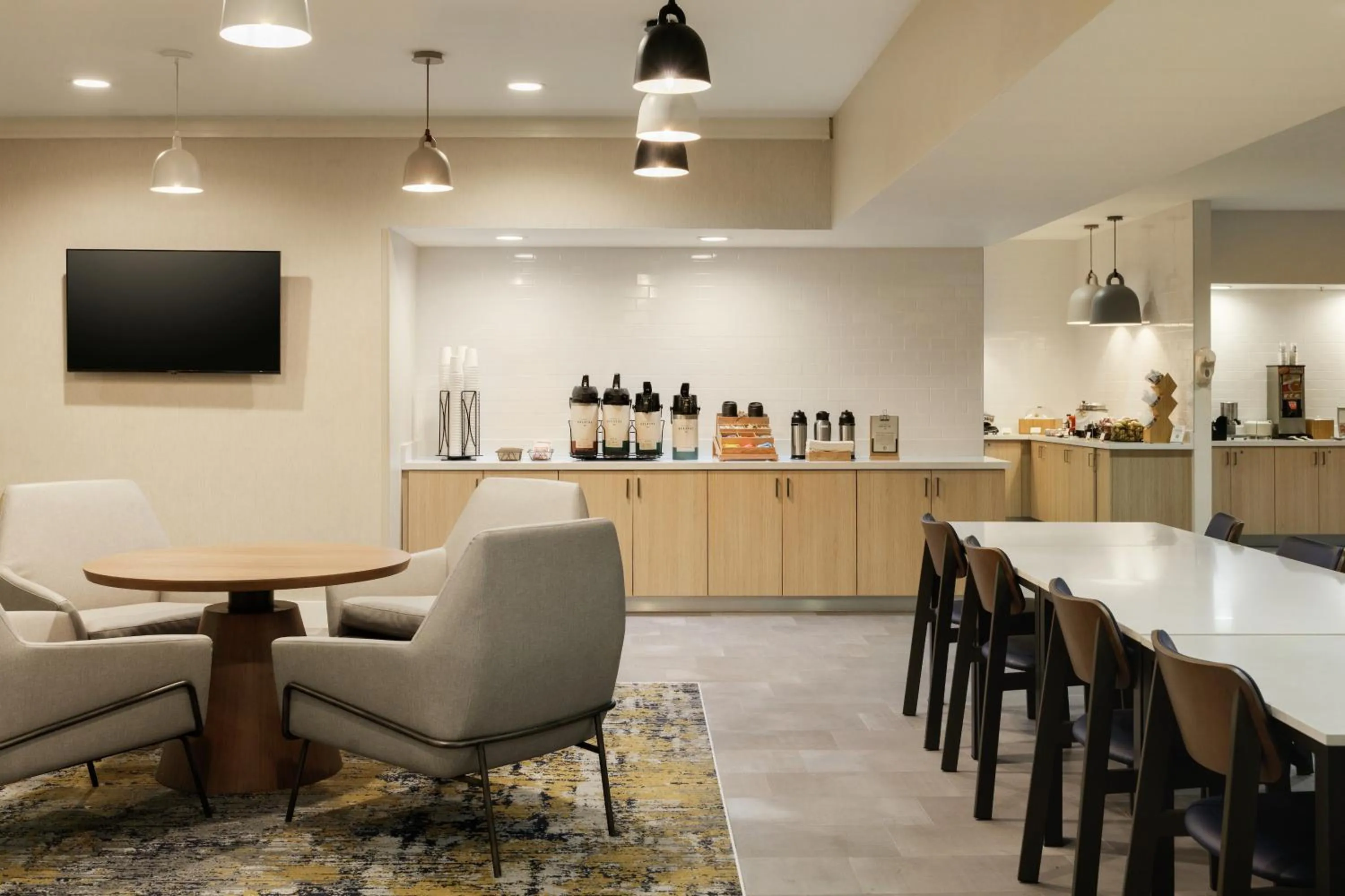 Breakfast in Fairfield Inn & Suites by Marriott Miami Airport South